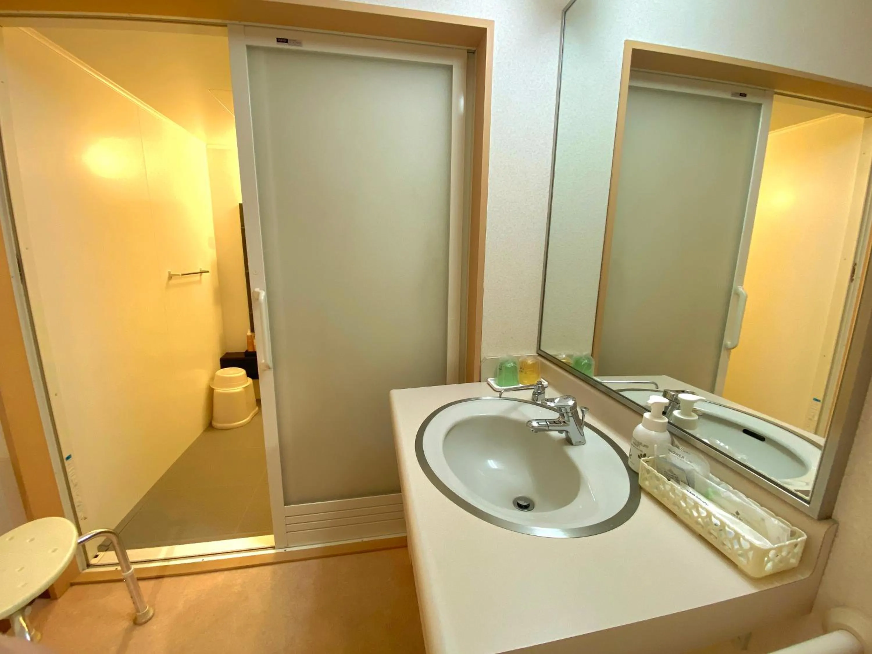 Bathroom in Hotel Lavenir