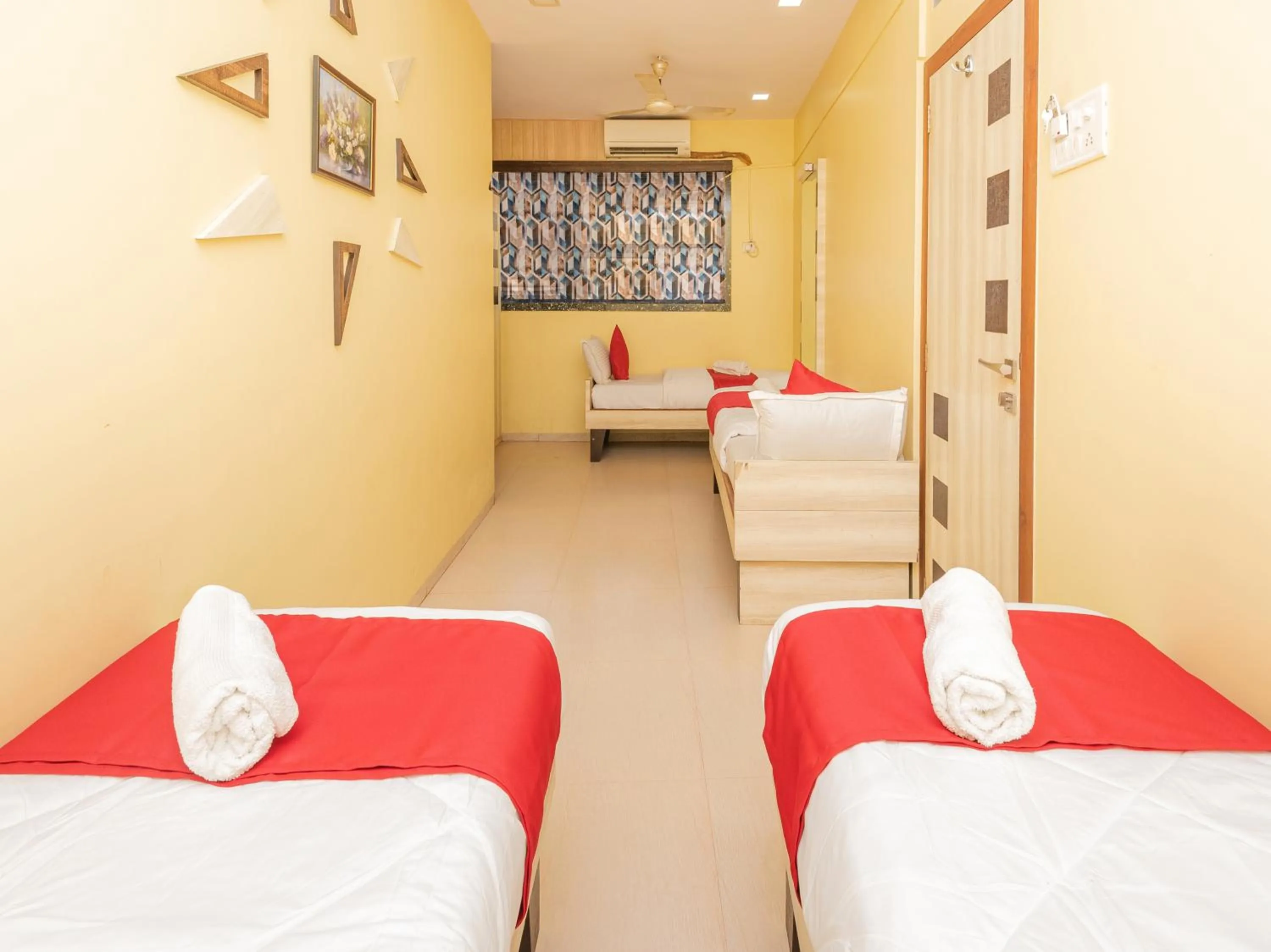 Bed in Hotel Al Moazin