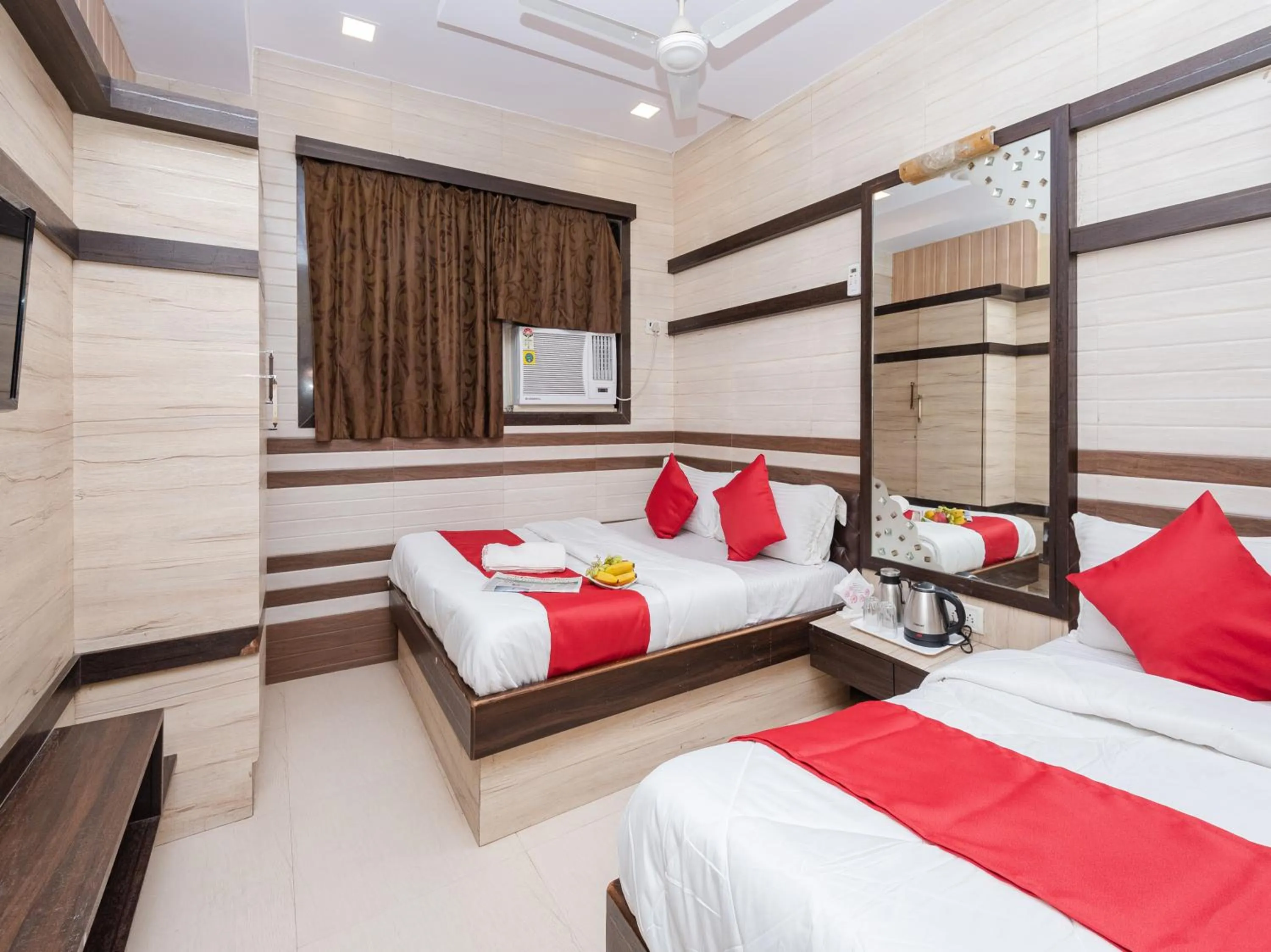 Bed in Hotel Al Moazin