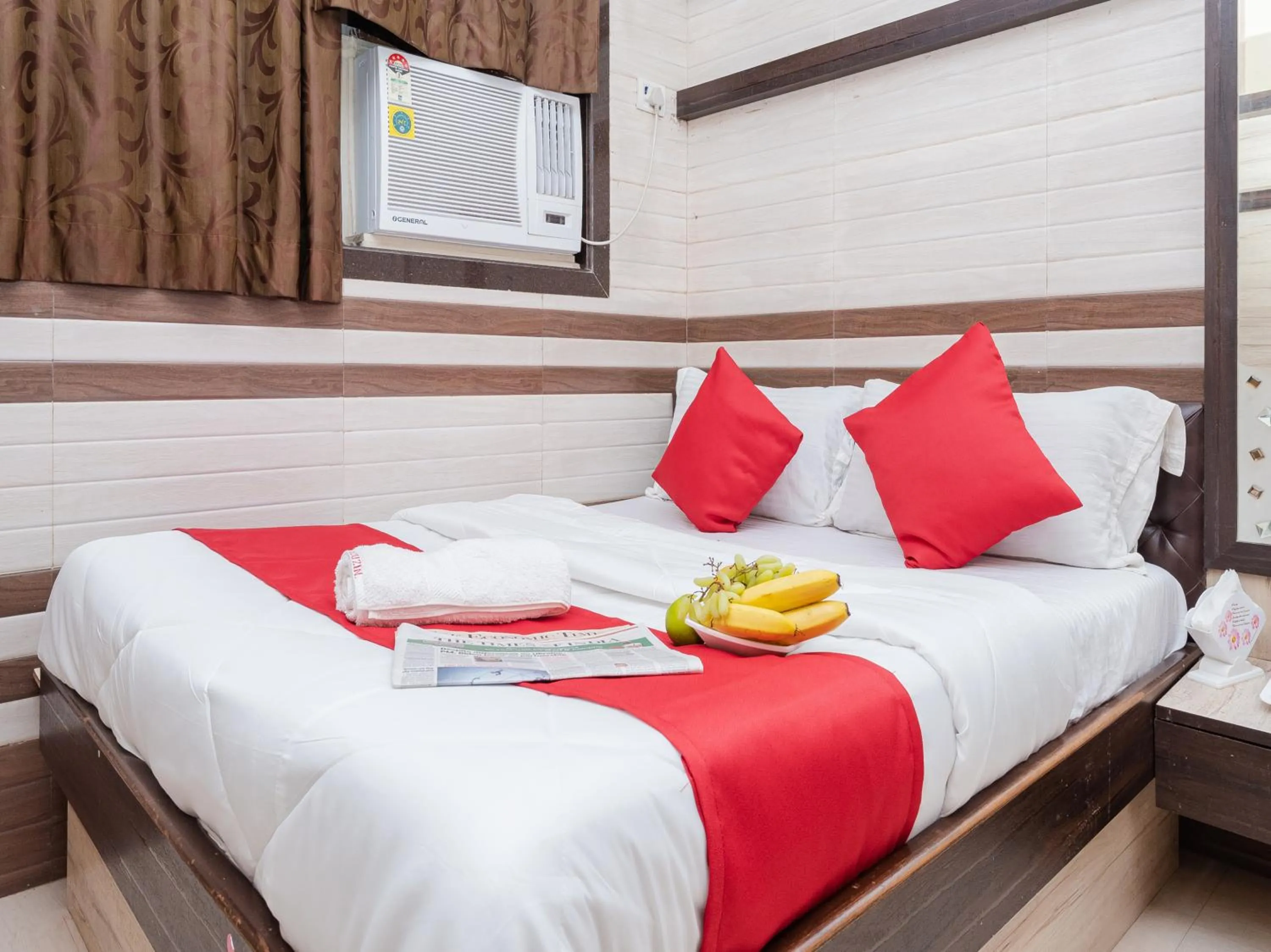 Bed in Hotel Al Moazin