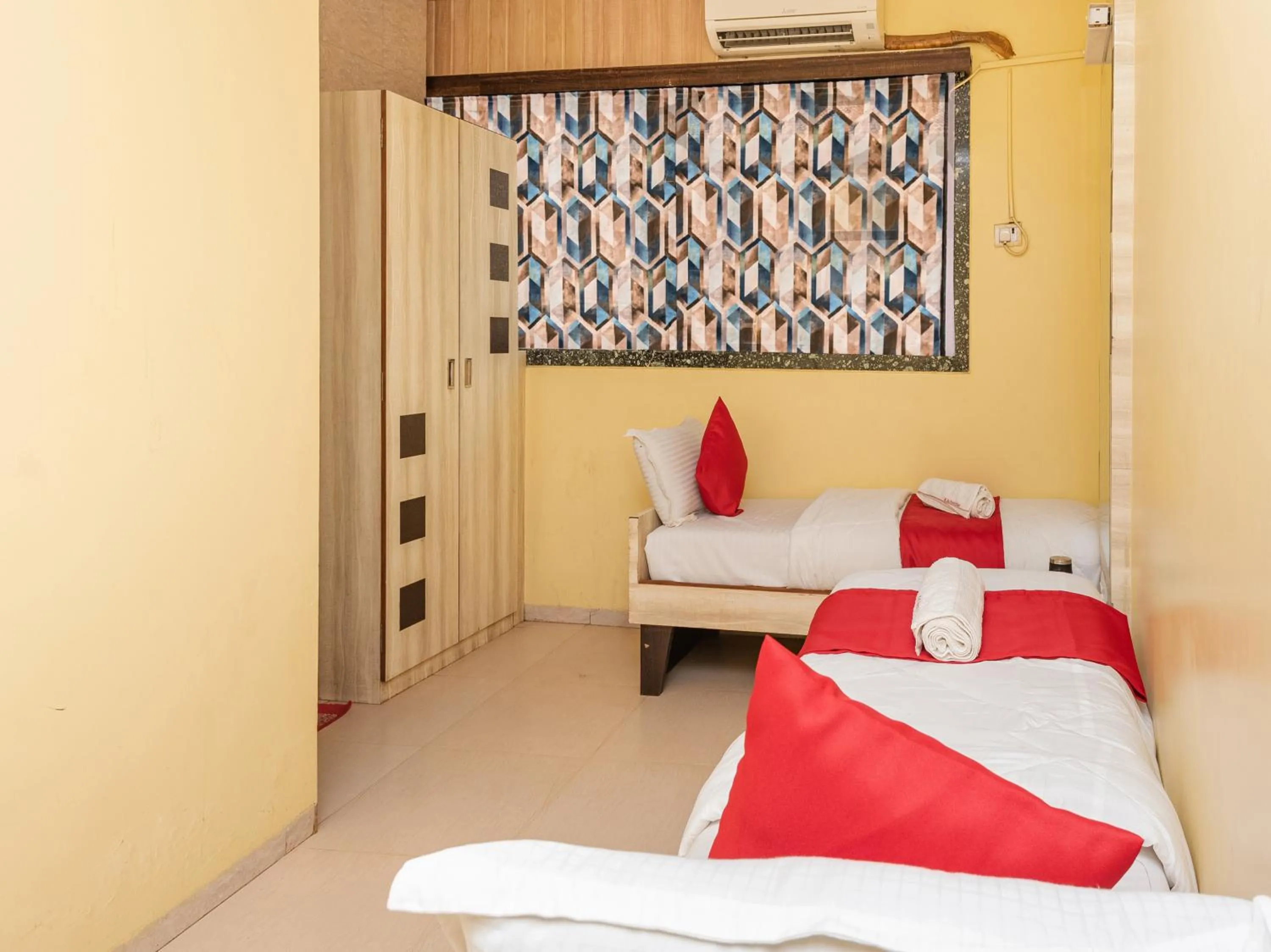 Bed in Hotel Al Moazin