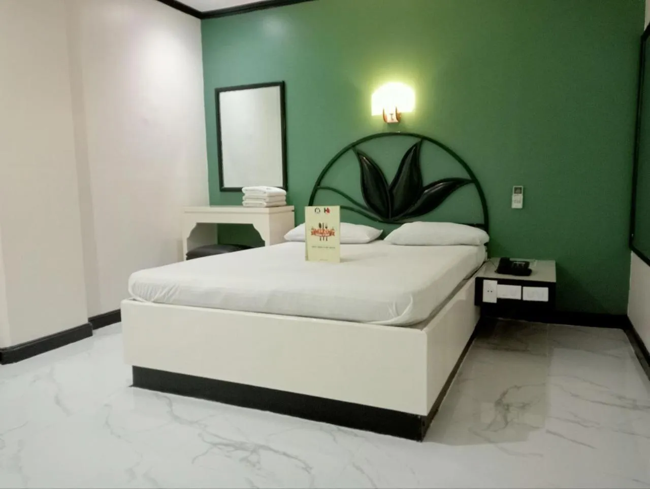 Halina Drive in Hotel-Sta Mesa