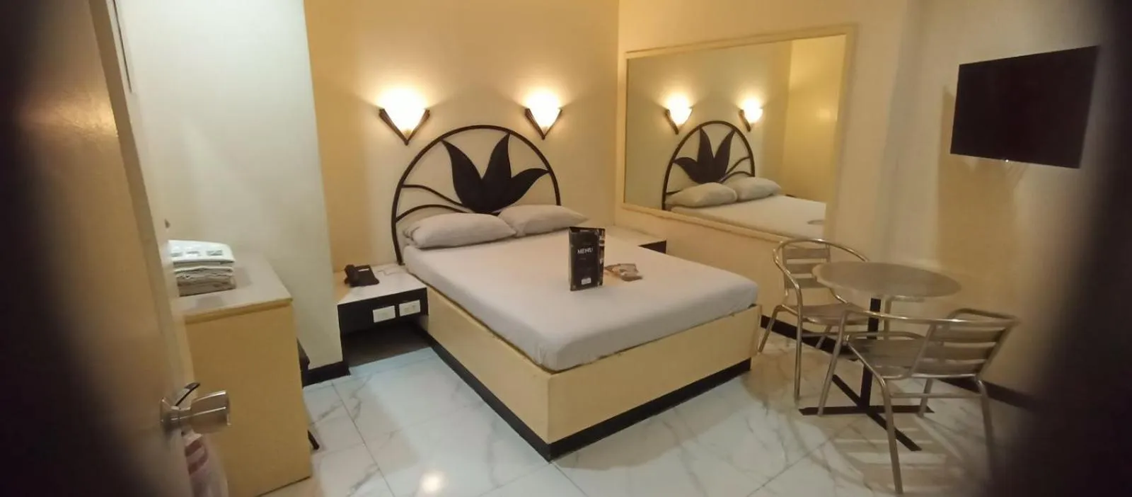 Halina Drive in Hotel-Sta Mesa