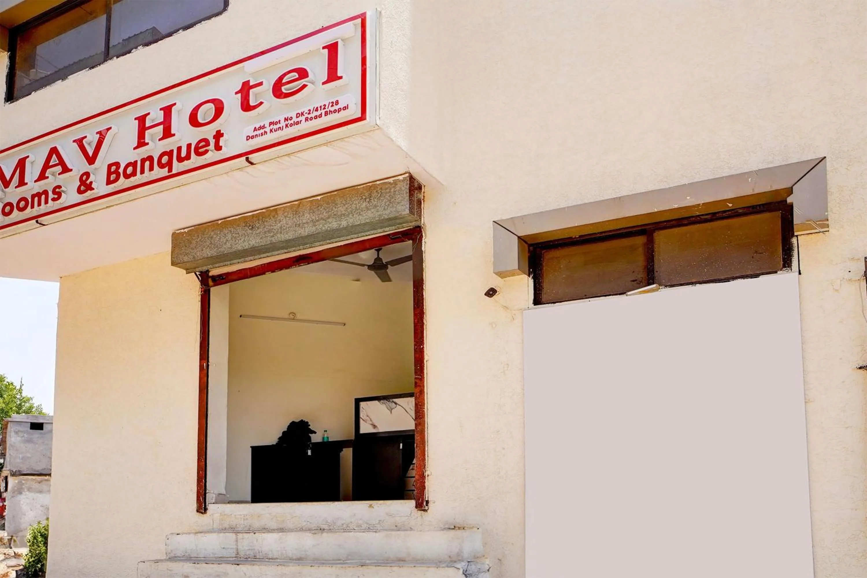 Facade/entrance in Hotel O Mav Hotel