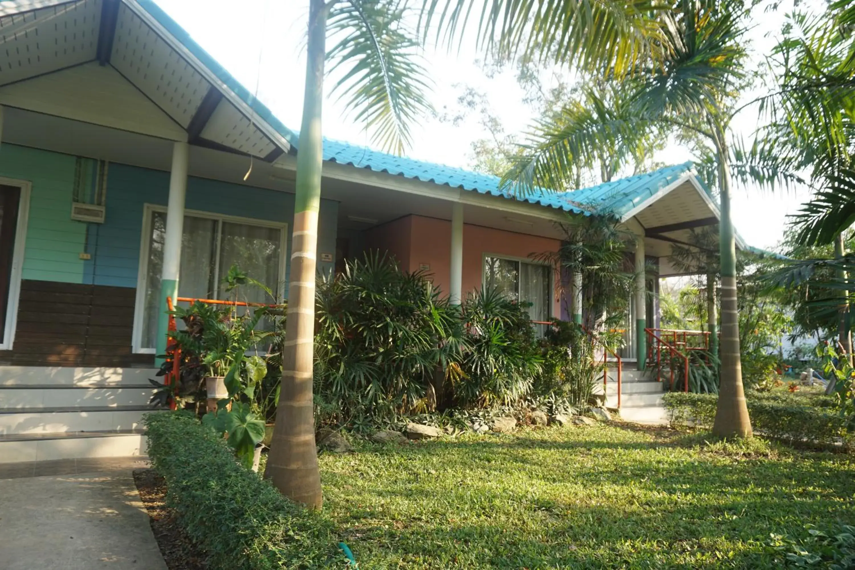 Twin Room in Samnaree Garden House Twin Room in Samnaree Garden House