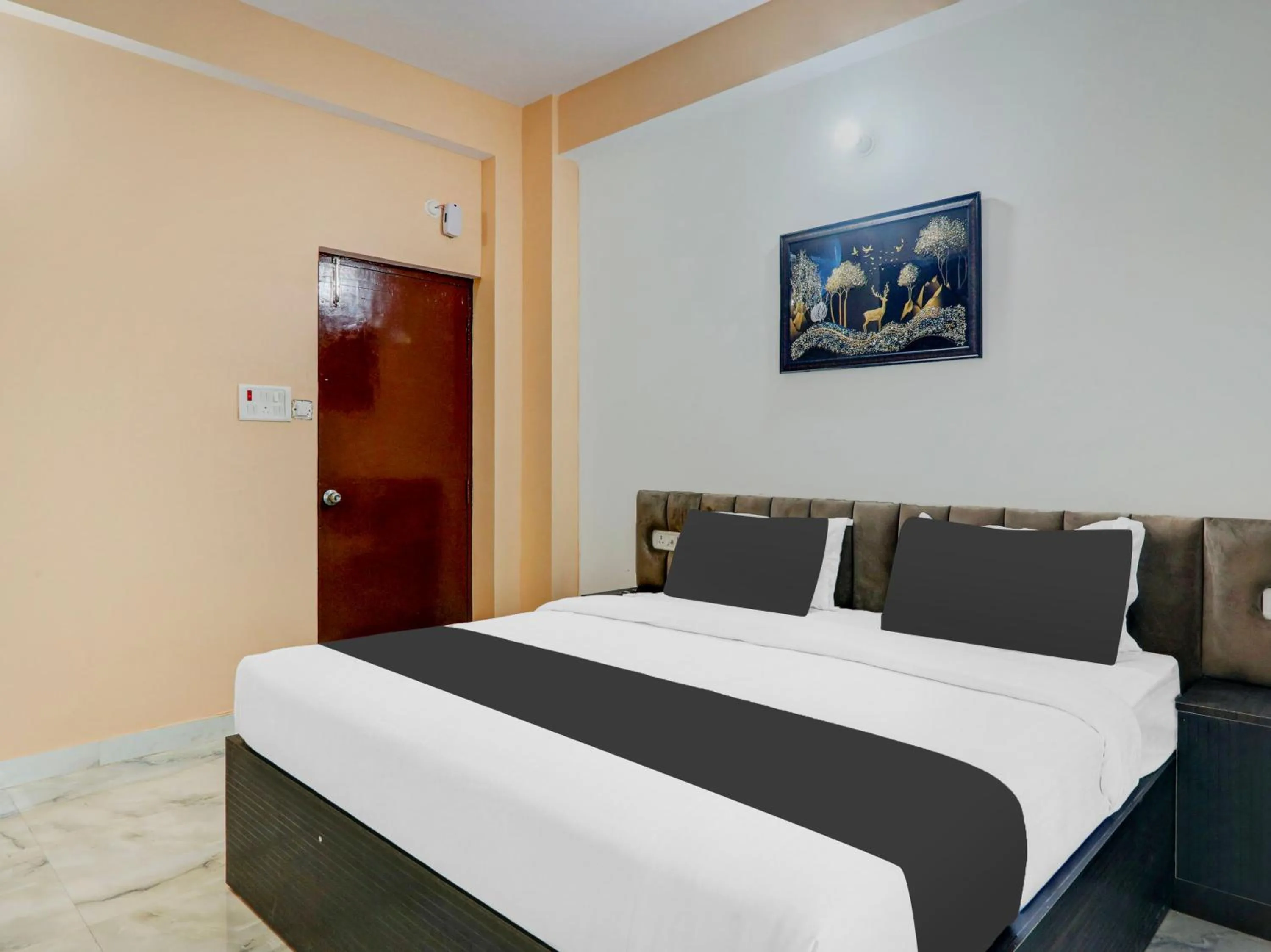 Bedroom, Bed in Hotel O Mellow Space