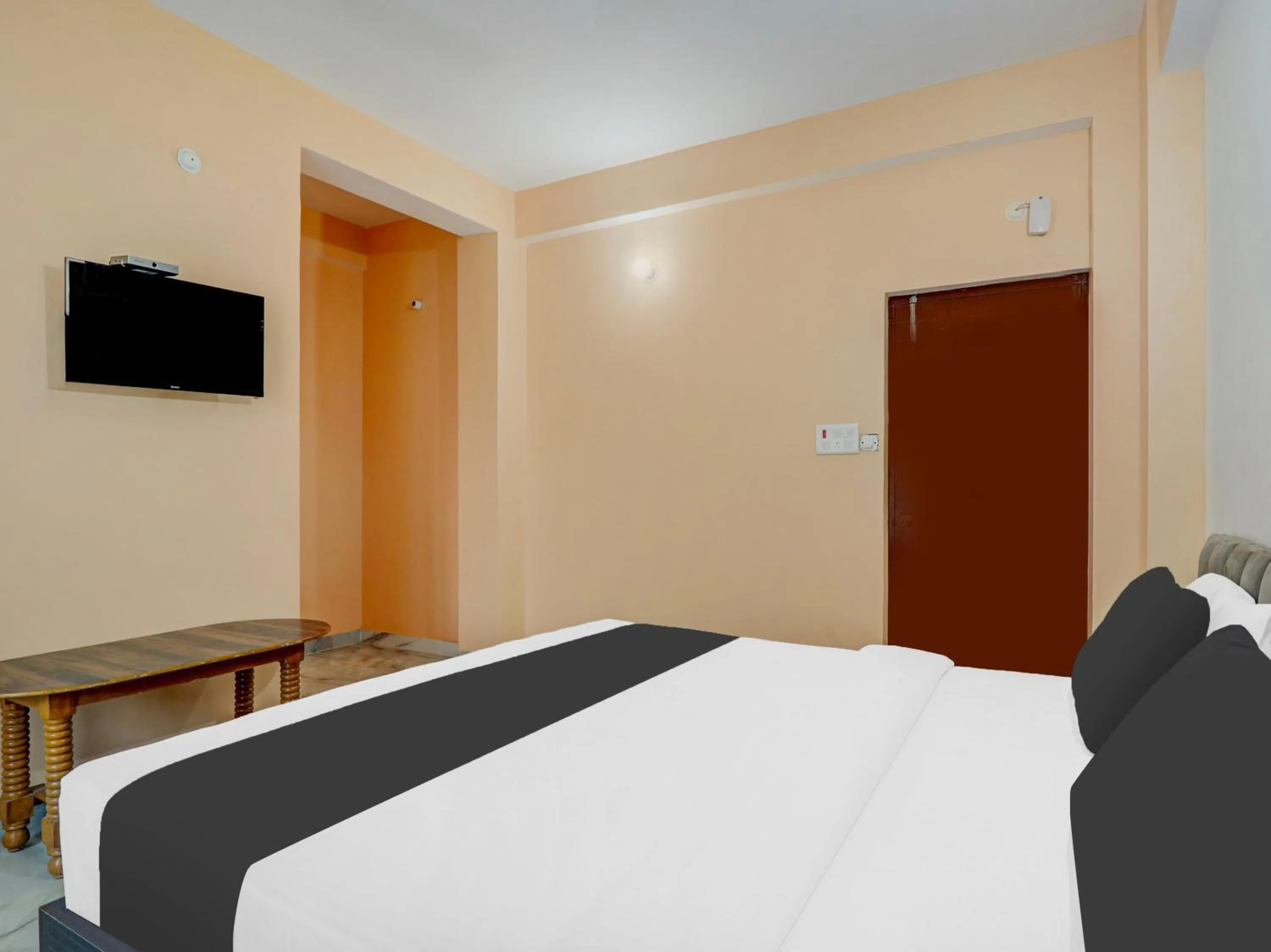 Bedroom, Bed in Hotel O Mellow Space