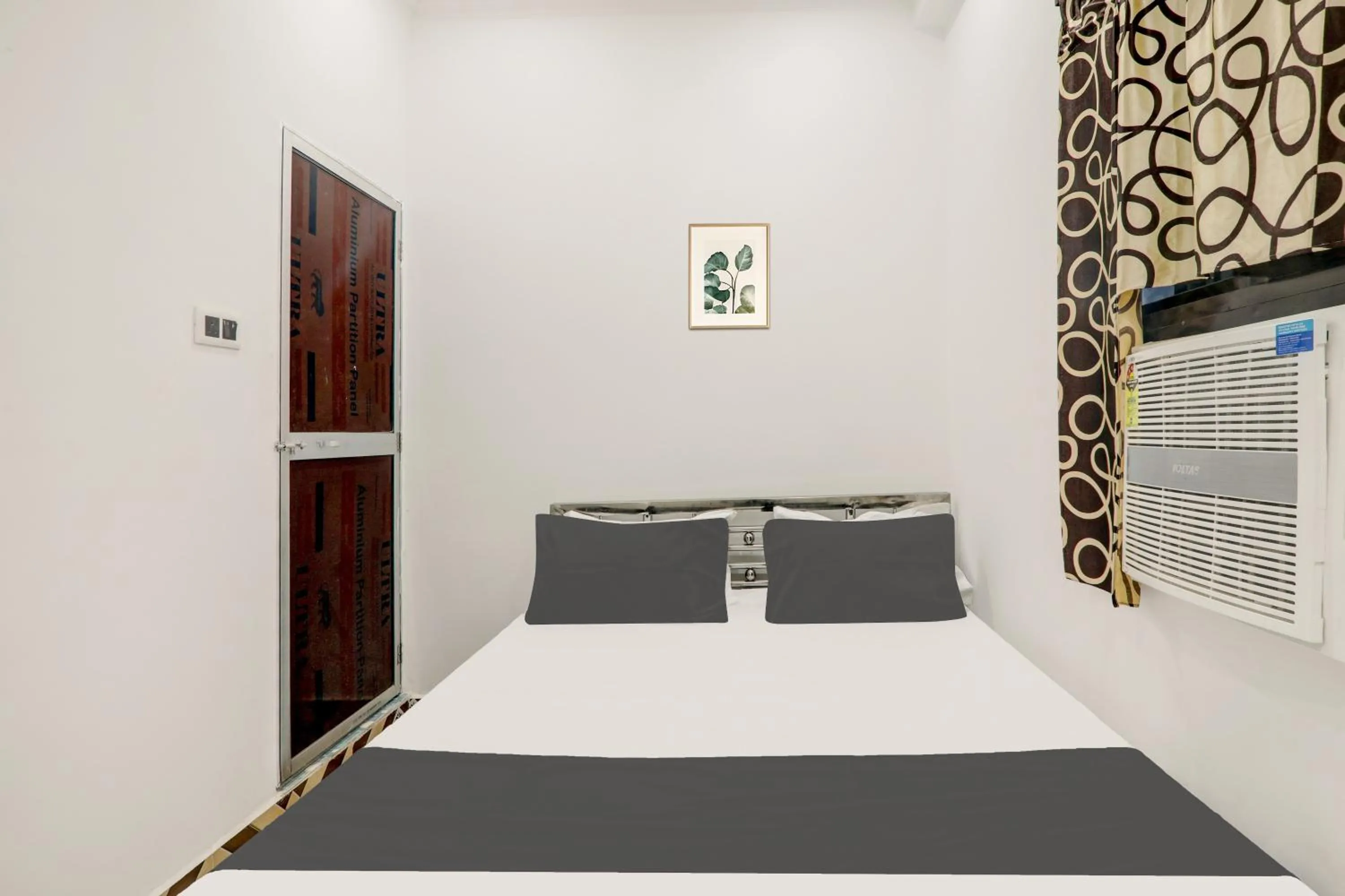 Bedroom in Hotel O by OYO Relax Inn