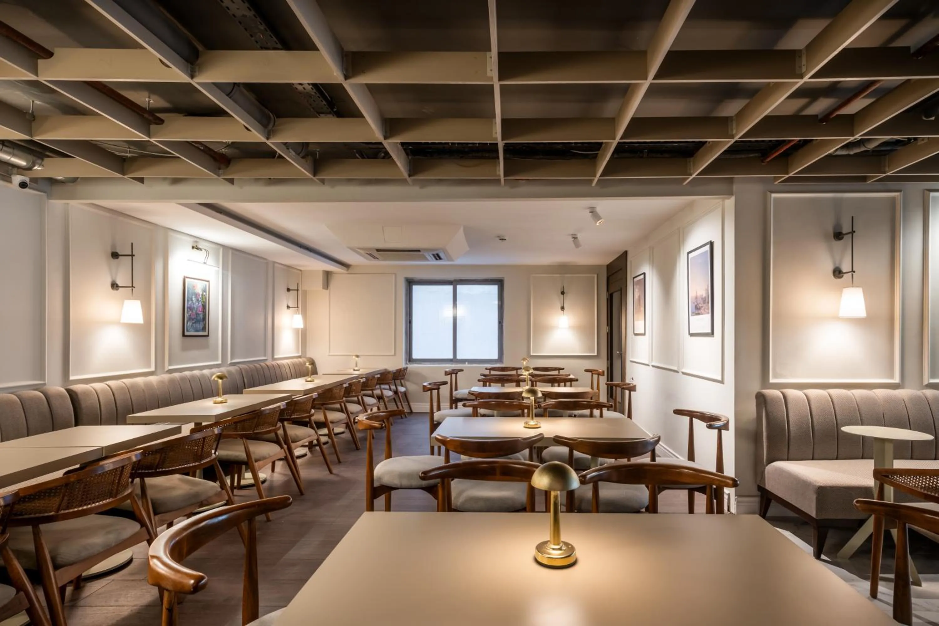 Restaurant/places to eat in Noble Pangaltı