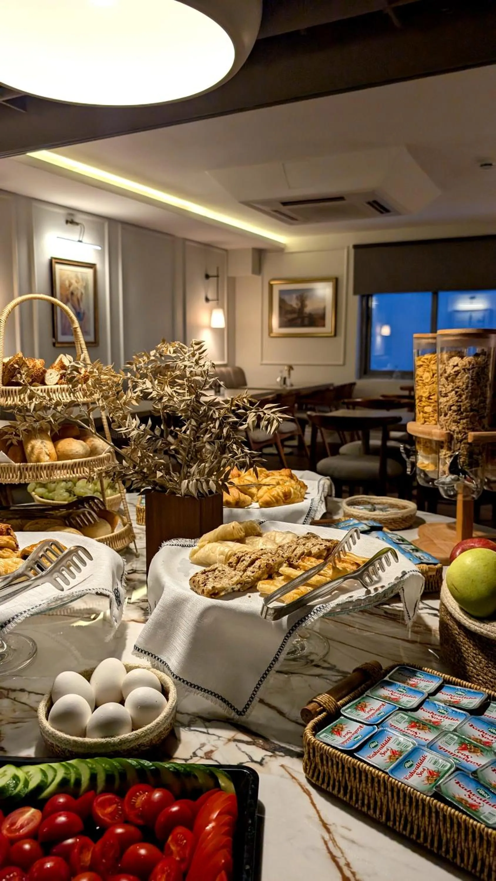 Buffet breakfast in Noble Pangaltı