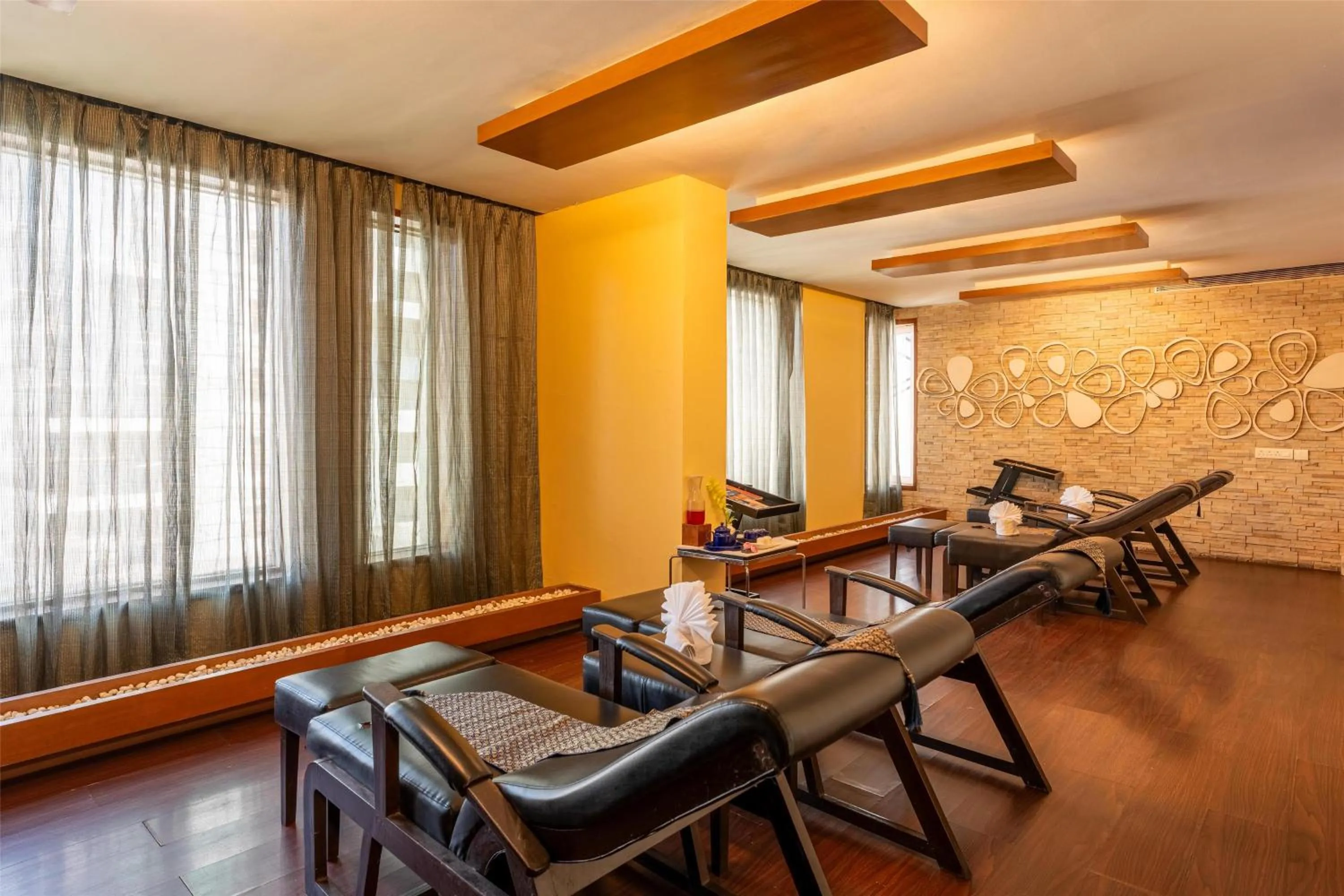 Spa and wellness centre/facilities in Radisson Resort Hatgad Saputara