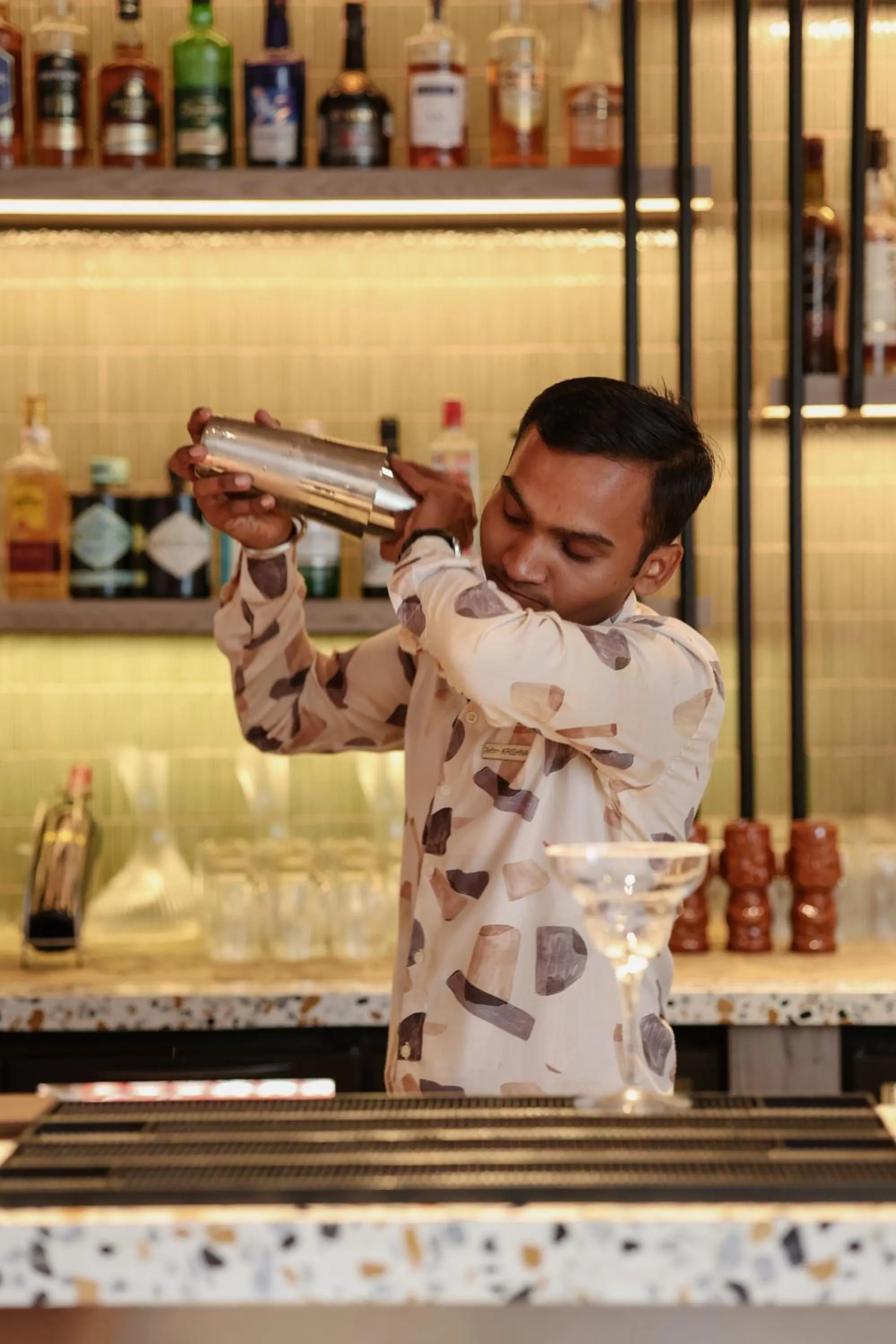 Lounge or bar in Radisson Resort Hatgad Saputara