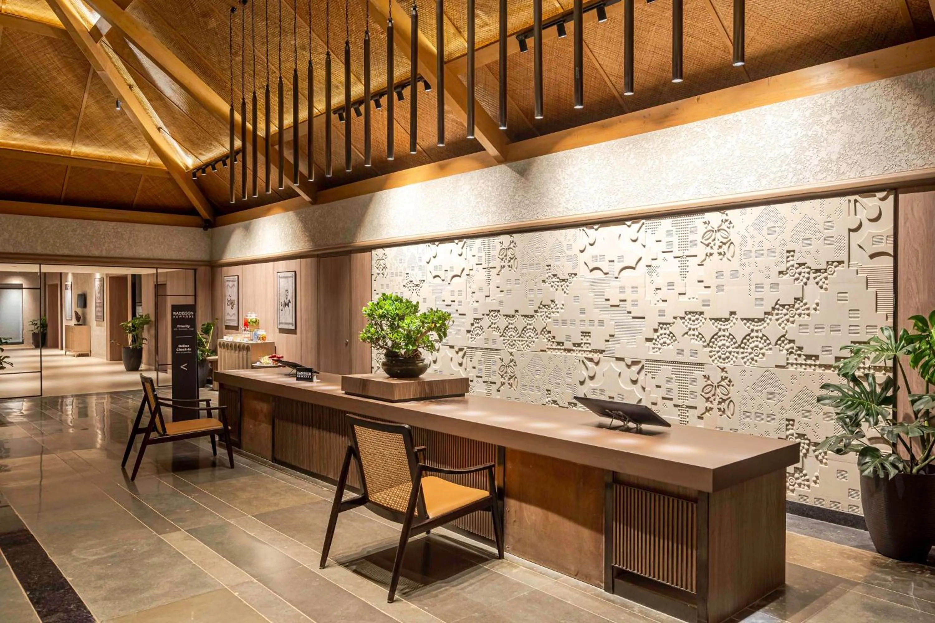 Lobby or reception in Radisson Resort Hatgad Saputara