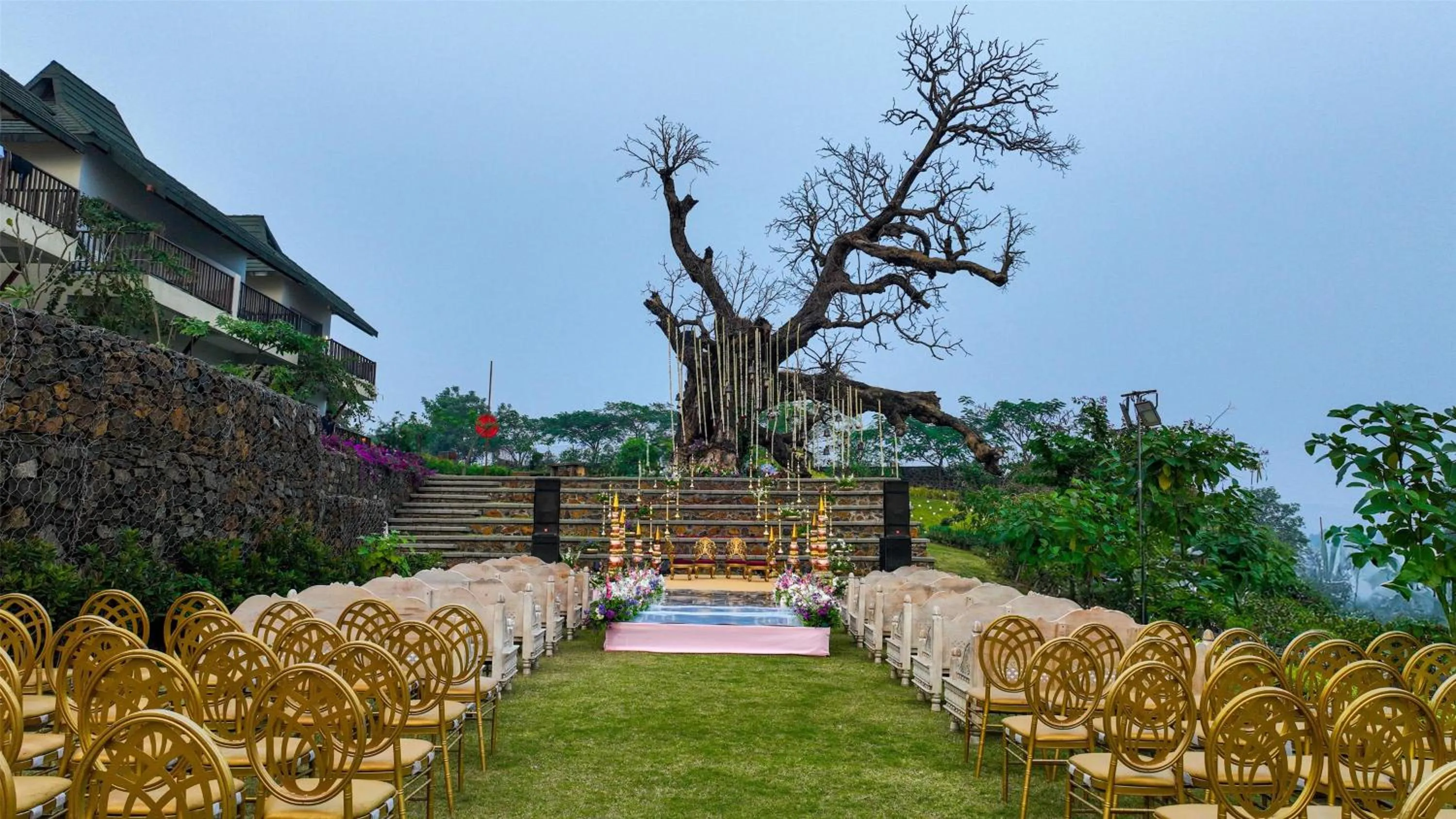 wedding in Radisson Resort Hatgad Saputara