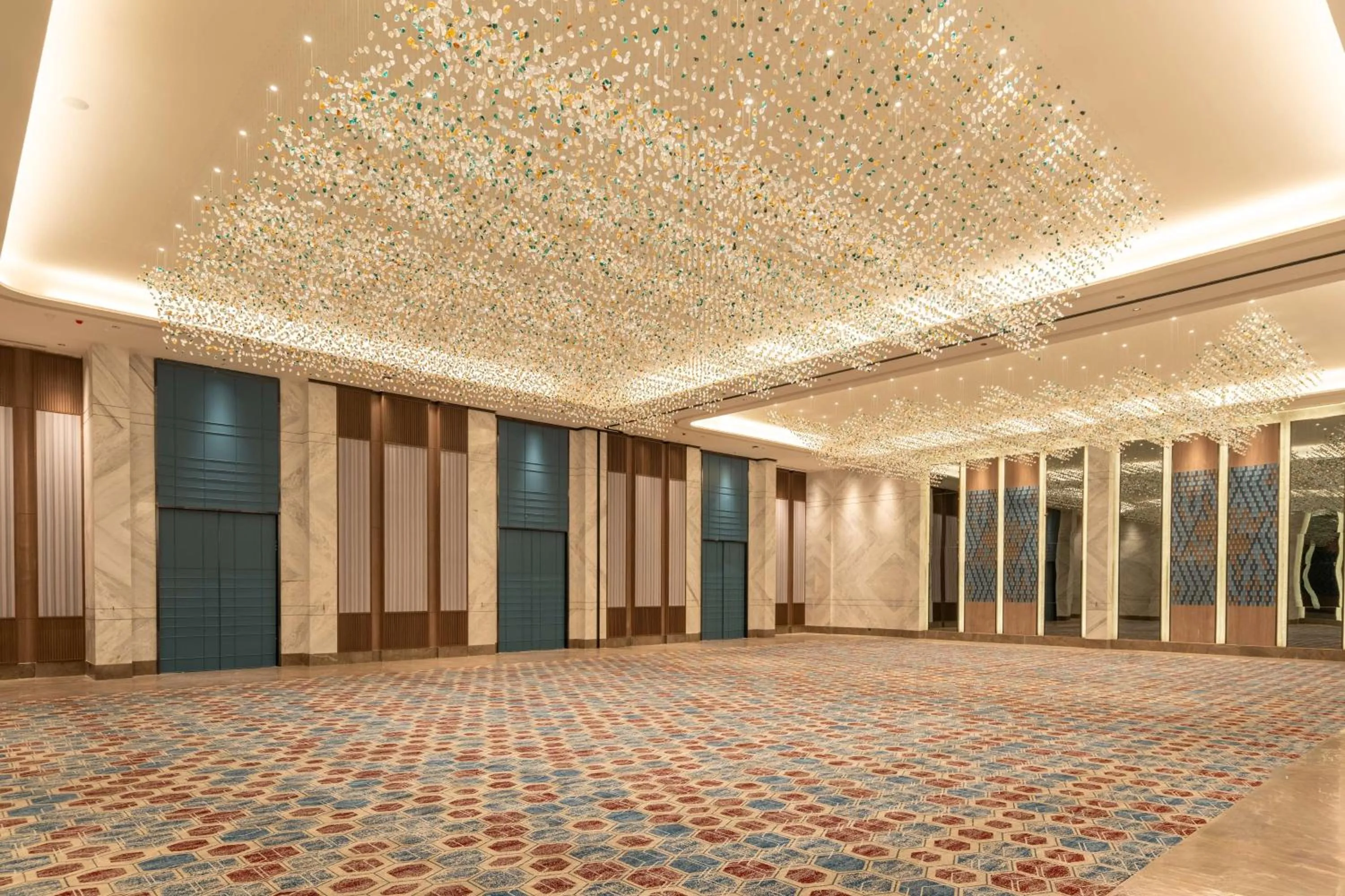 Banquet/Function facilities in Radisson Resort Hatgad Saputara