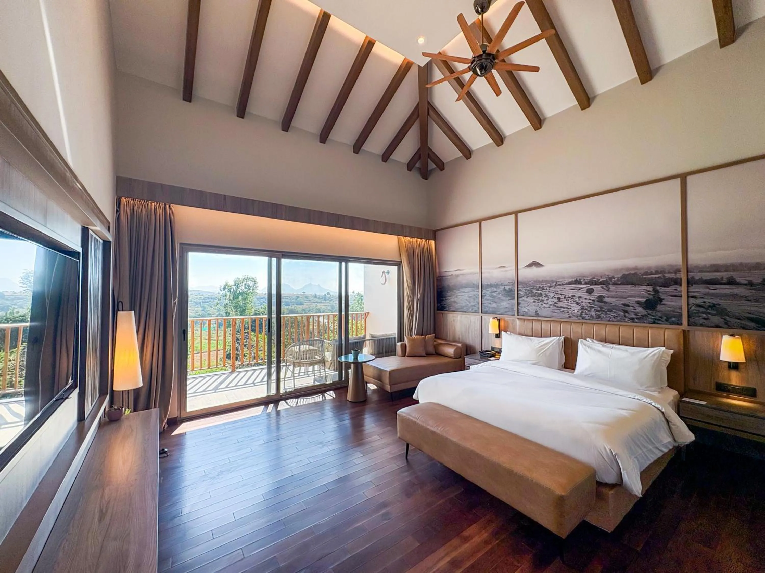 Photo of the whole room, Bed in Radisson Resort Hatgad Saputara