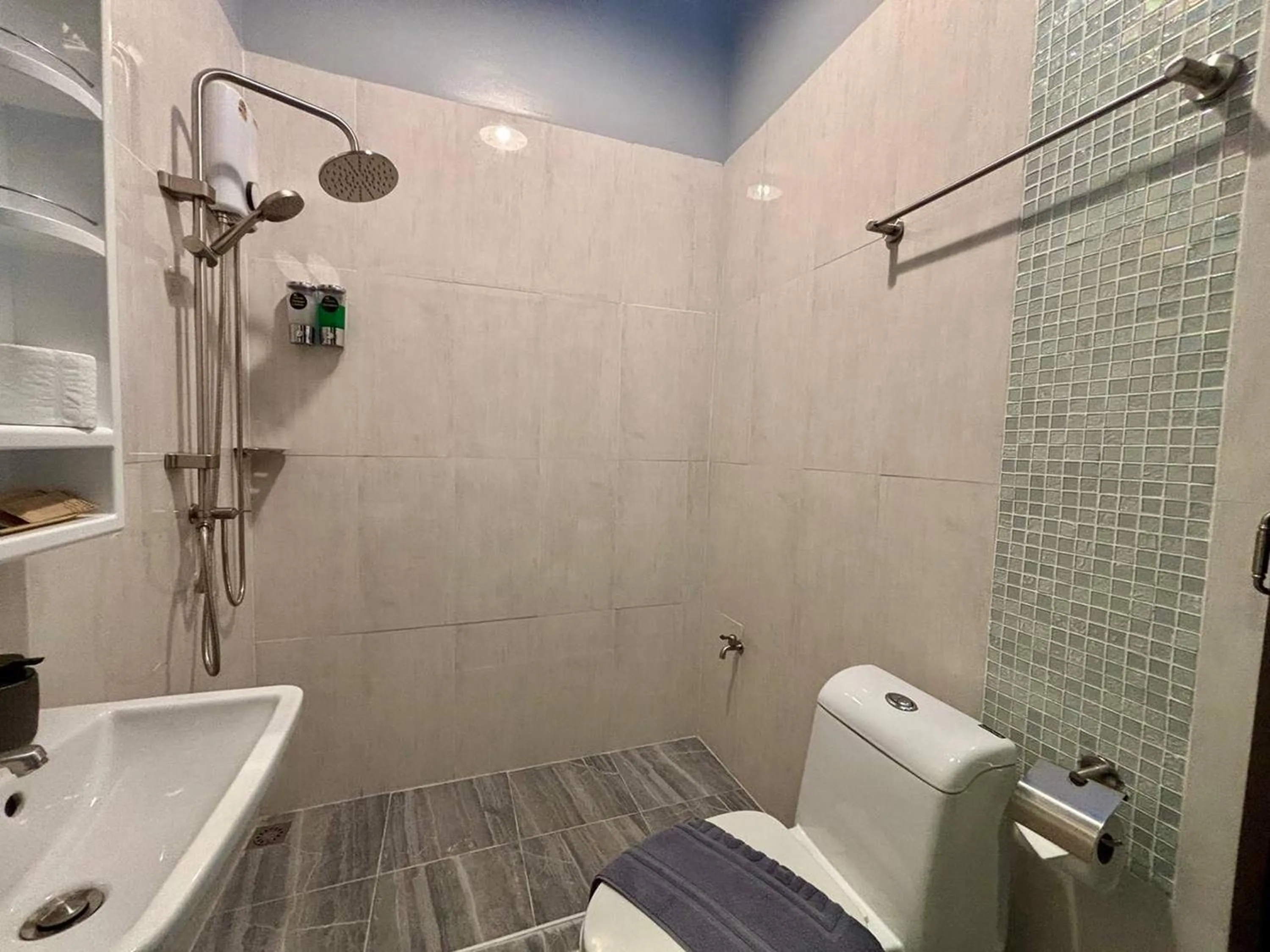 Bathroom in Moonlight Cottage