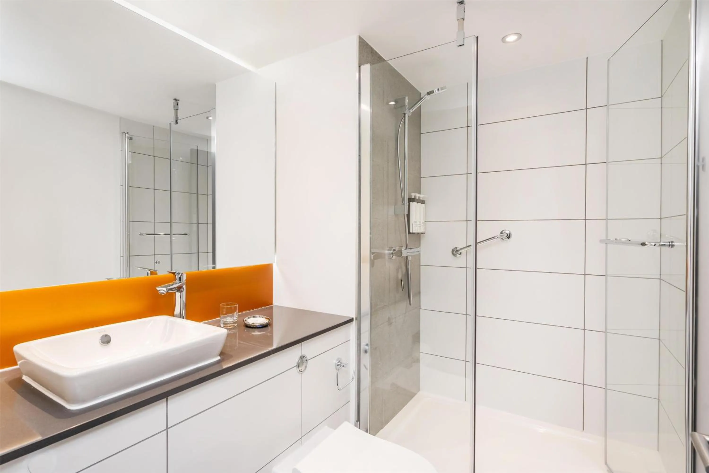 Bathroom in Hyatt Place Leeds