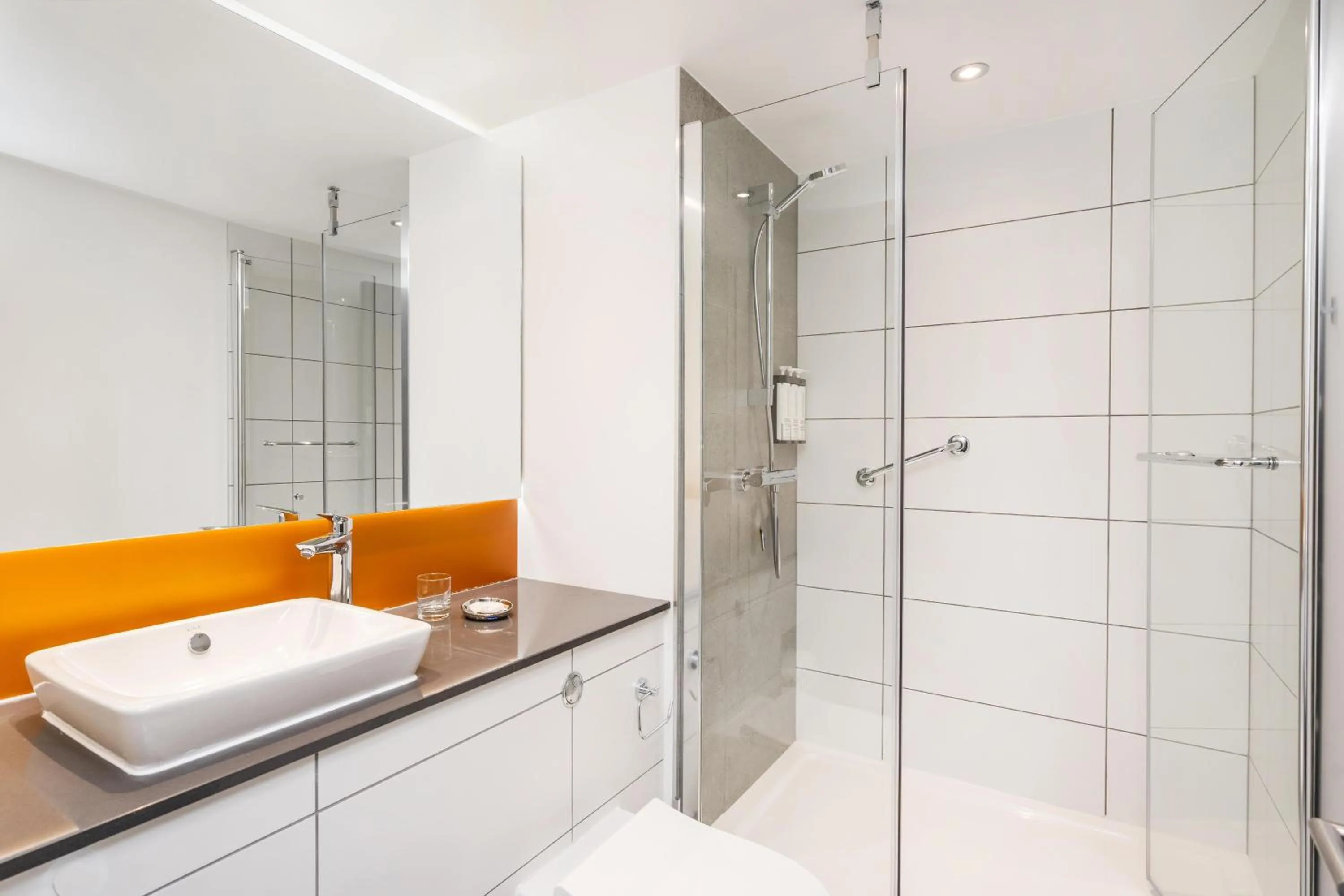 Bathroom in Hyatt Place Leeds