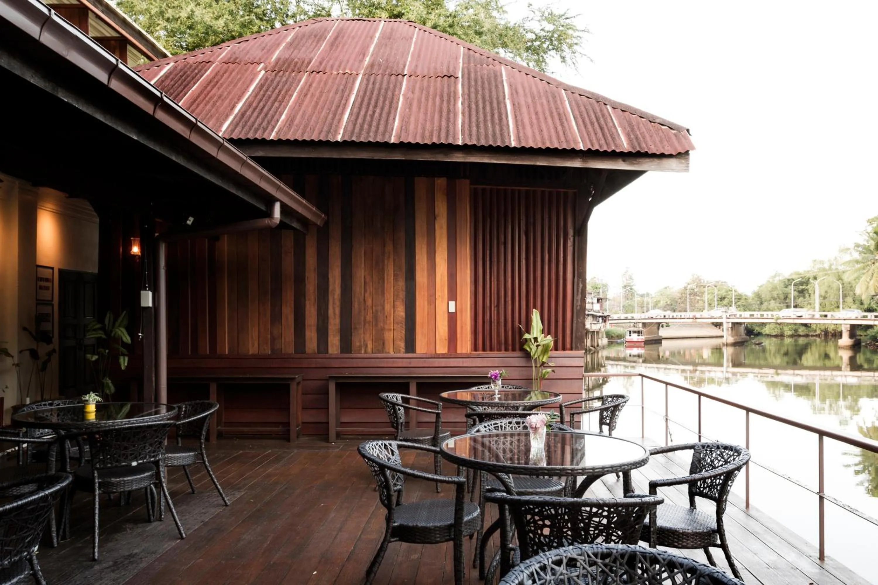 Patio in Baan Luang Rajamaitri Historic Inn