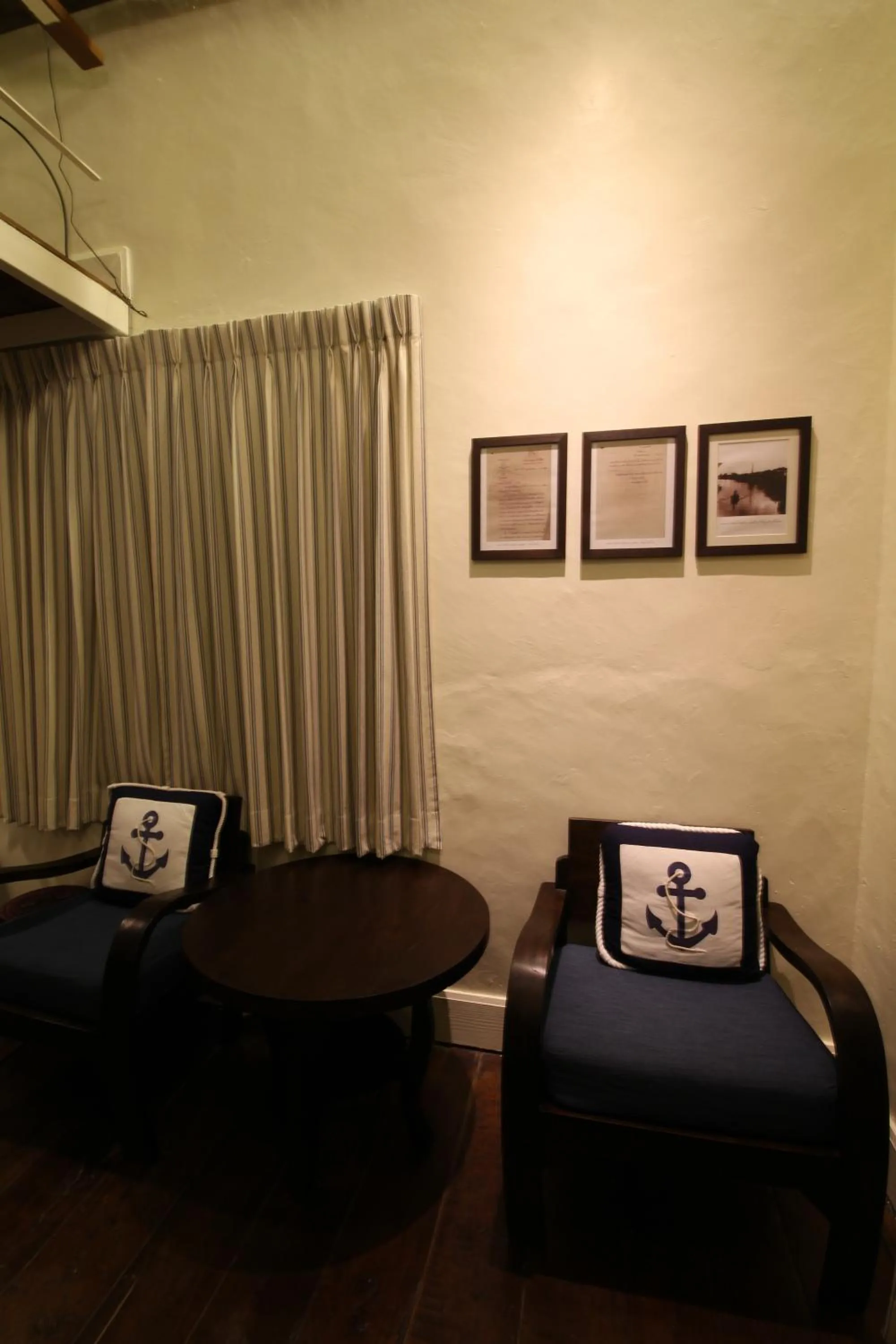 Seating area, Bed in Baan Luang Rajamaitri Historic Inn