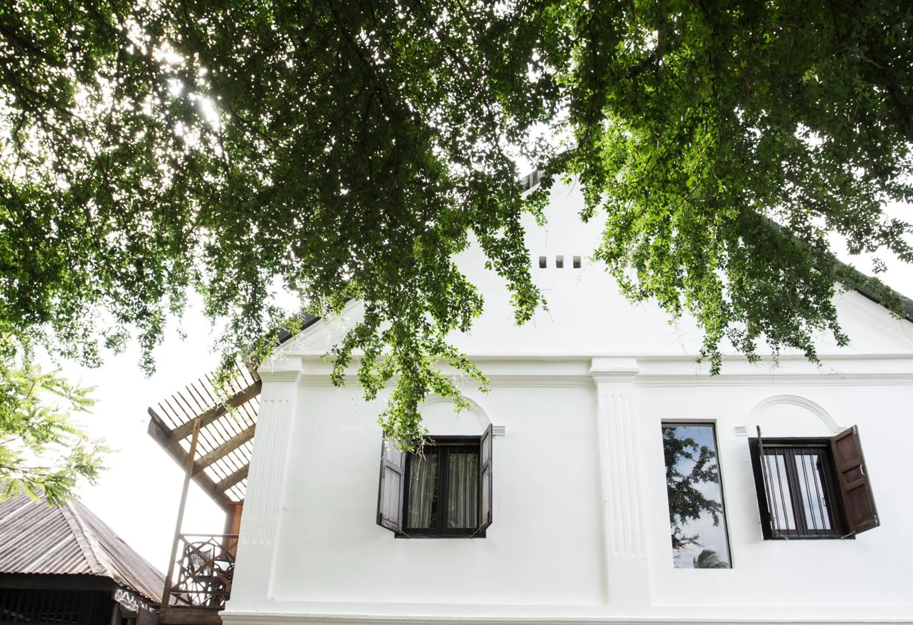 Property building in Baan Luang Rajamaitri Historic Inn