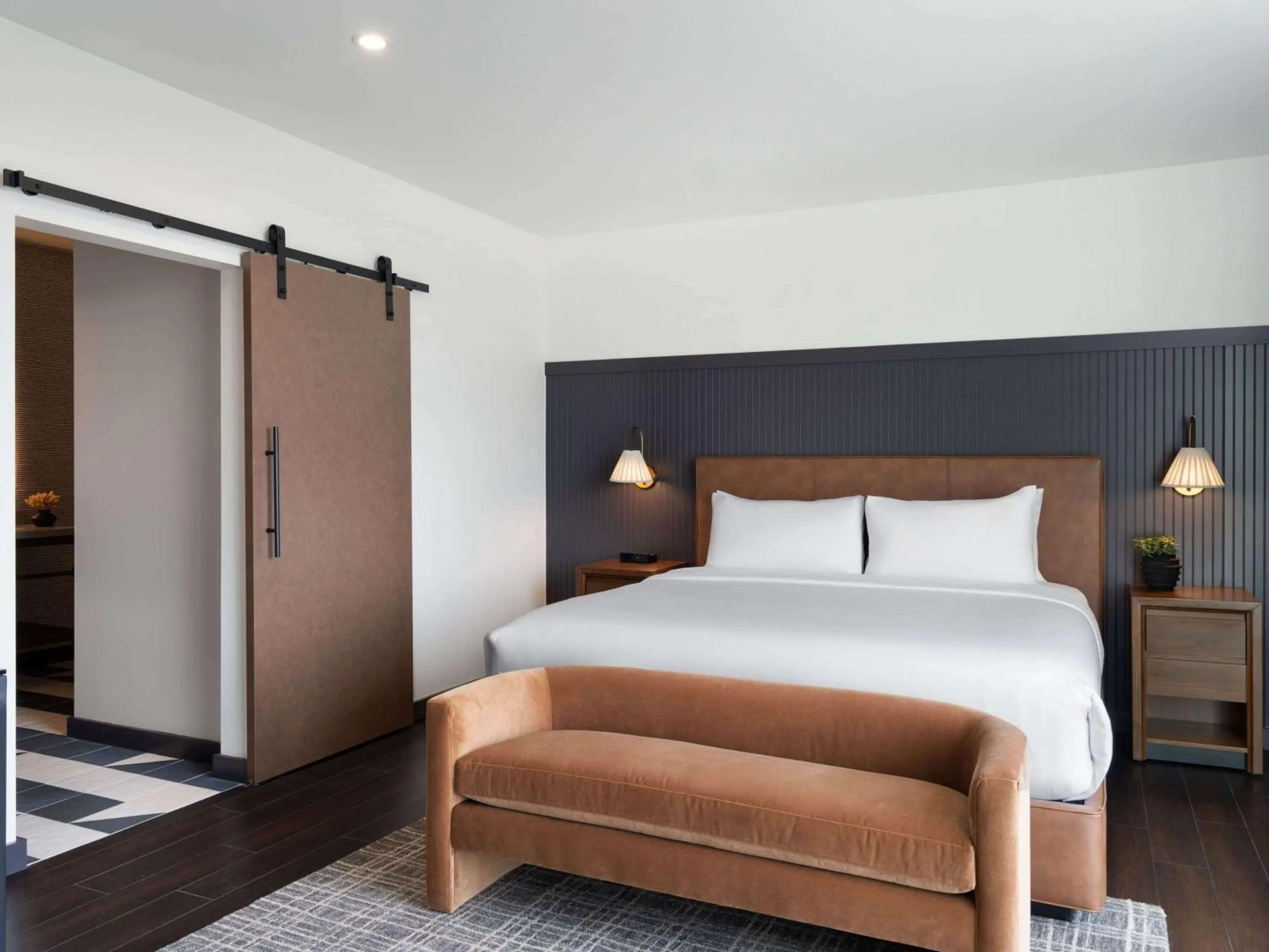 Photo of the whole room, Bed in Origin Kansas City Riverfront, a Wyndham Hotel