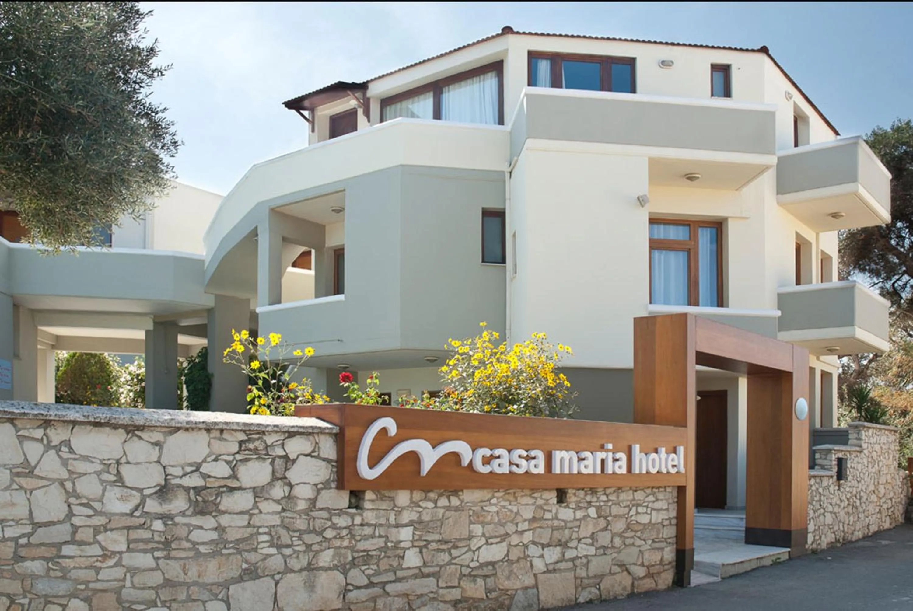 Facade/entrance in Casa Maria Hotel Apts