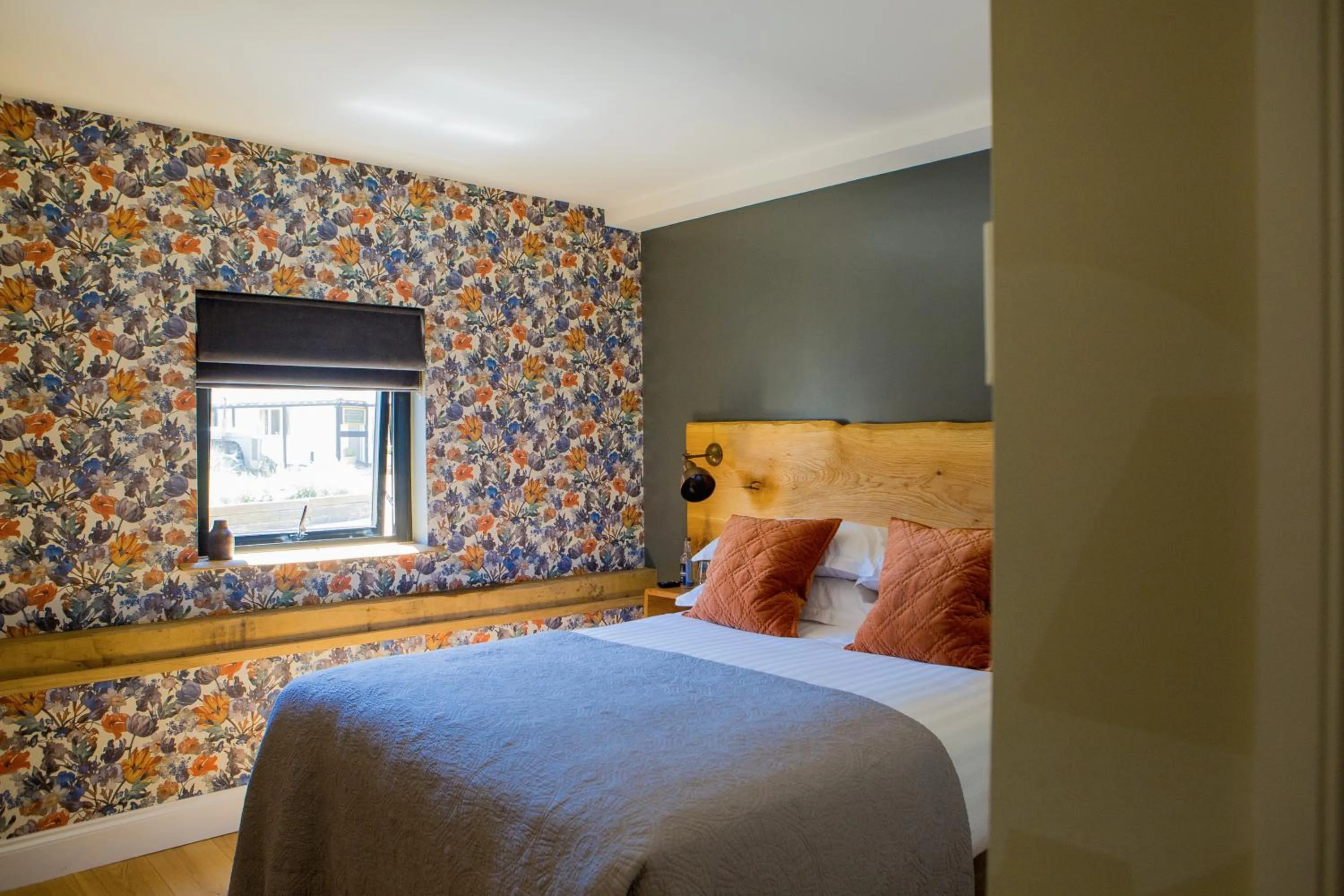 Bedroom, Bed in The Farmhouse at Redcoats