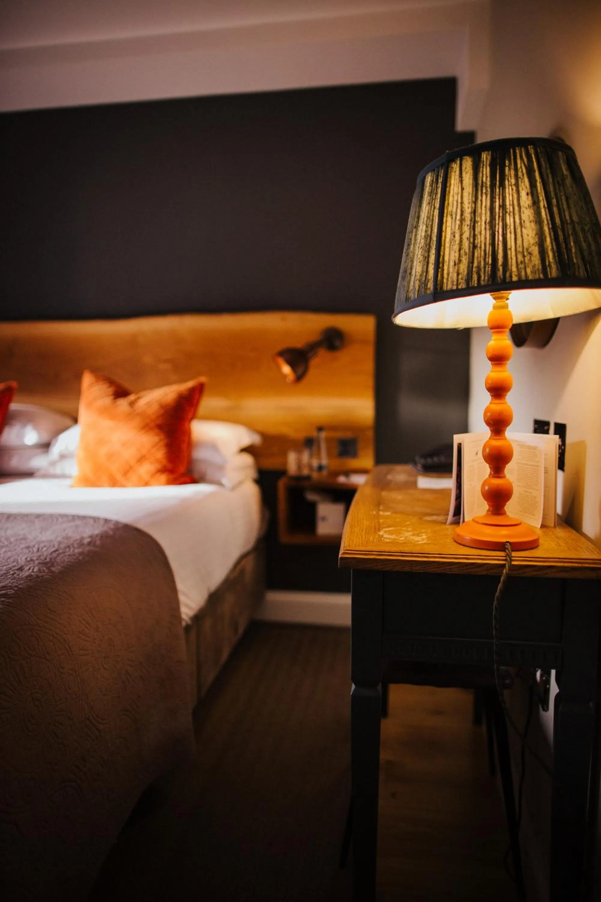 Bedroom, Bed in The Farmhouse at Redcoats