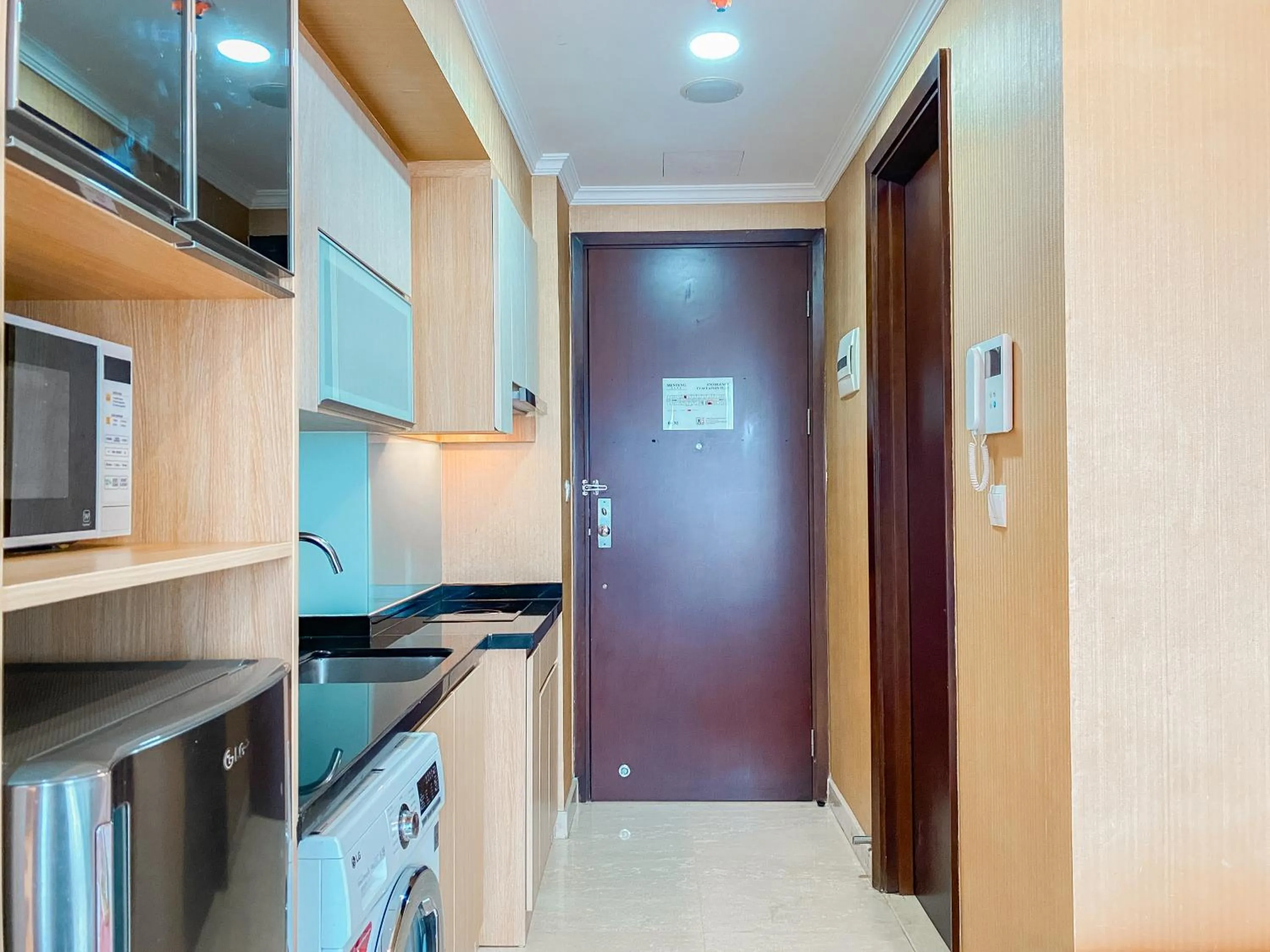 Lovely Studio Menteng Park Apartment By Travelio