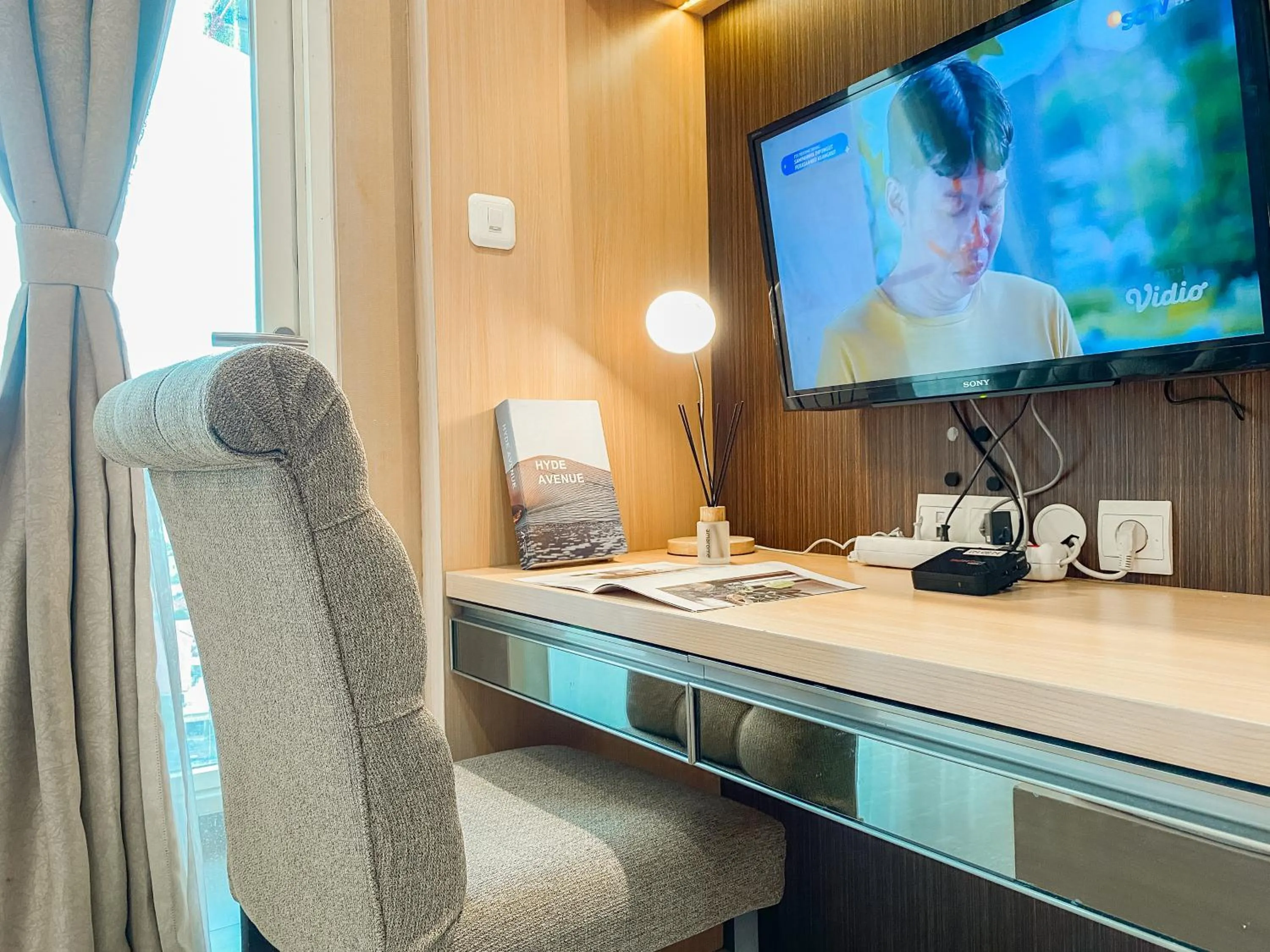 Lovely Studio Menteng Park Apartment By Travelio