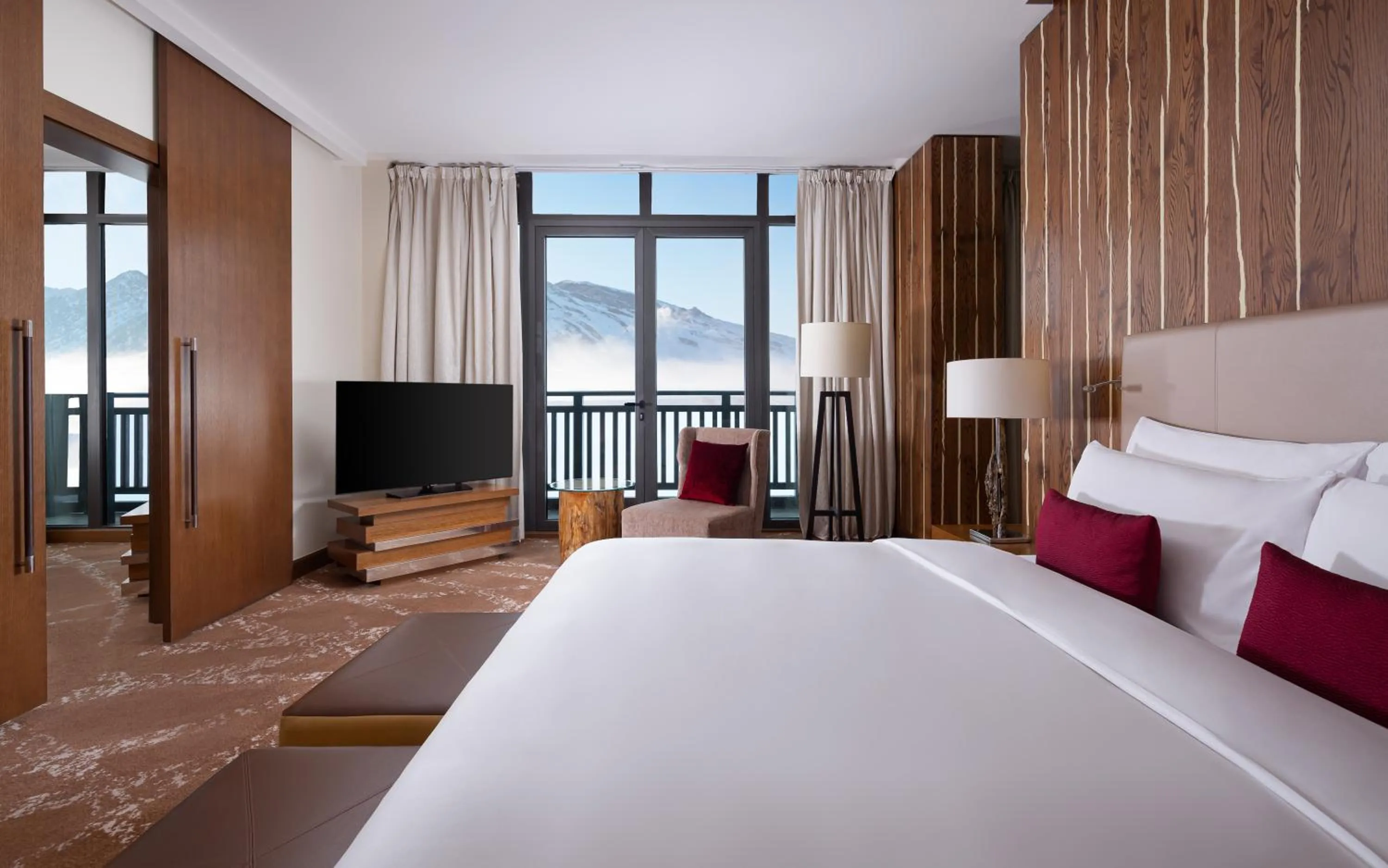 Bed in Park Chalet, Shahdag, Autograph Collection