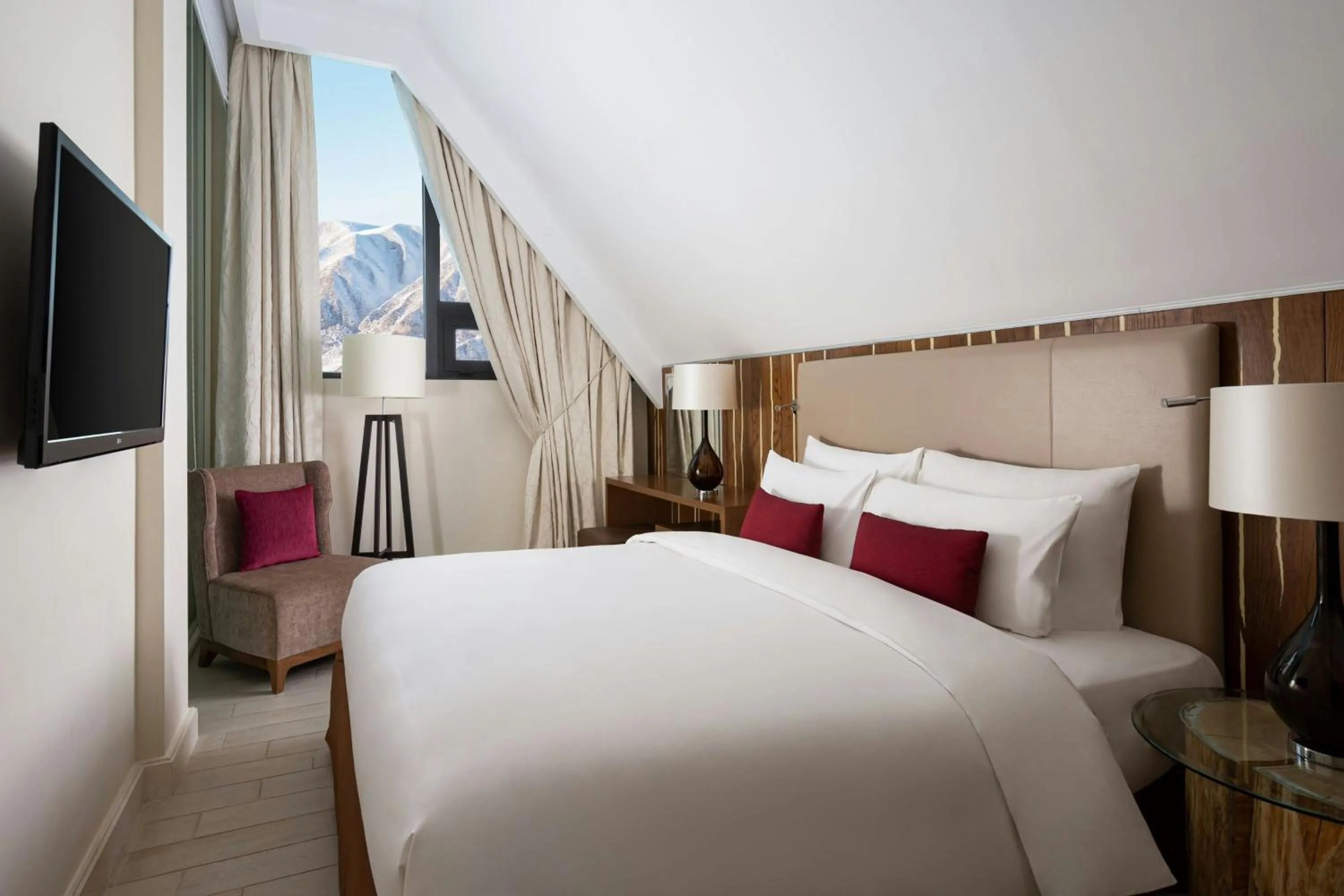 Bedroom, Bed in Park Chalet, Shahdag, Autograph Collection