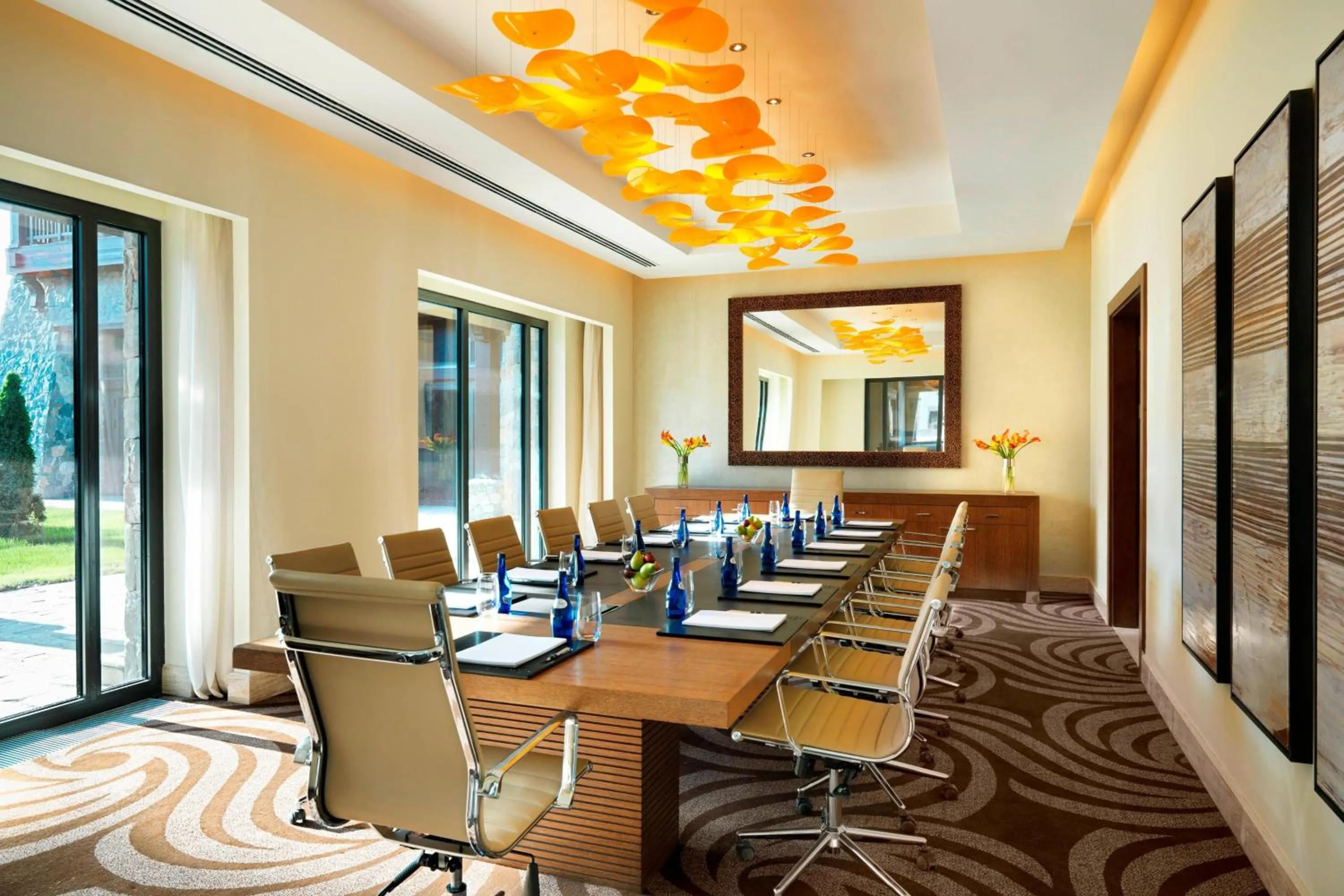 Meeting/conference room in Park Chalet, Shahdag, Autograph Collection