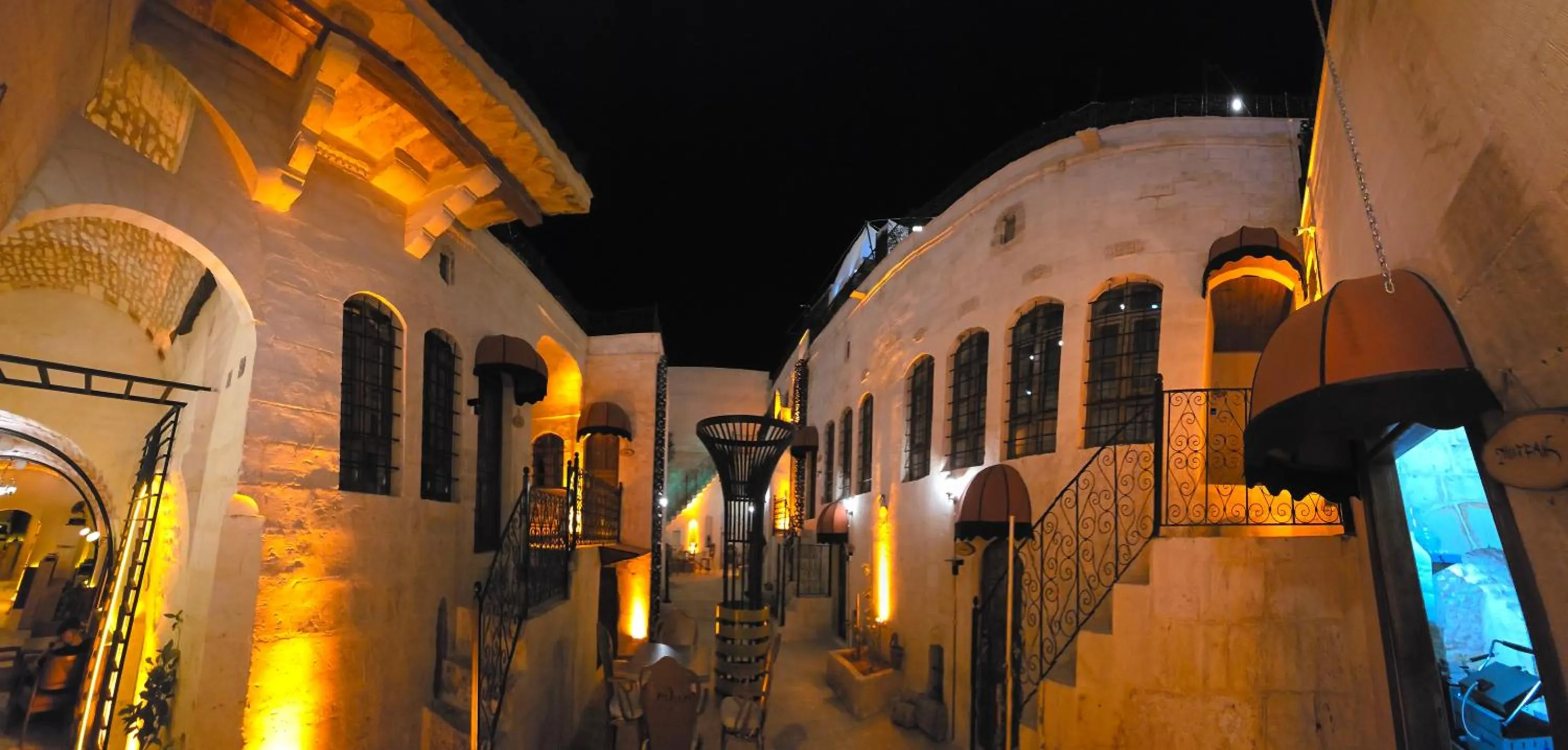 Inner courtyard view in ABGAR Otel