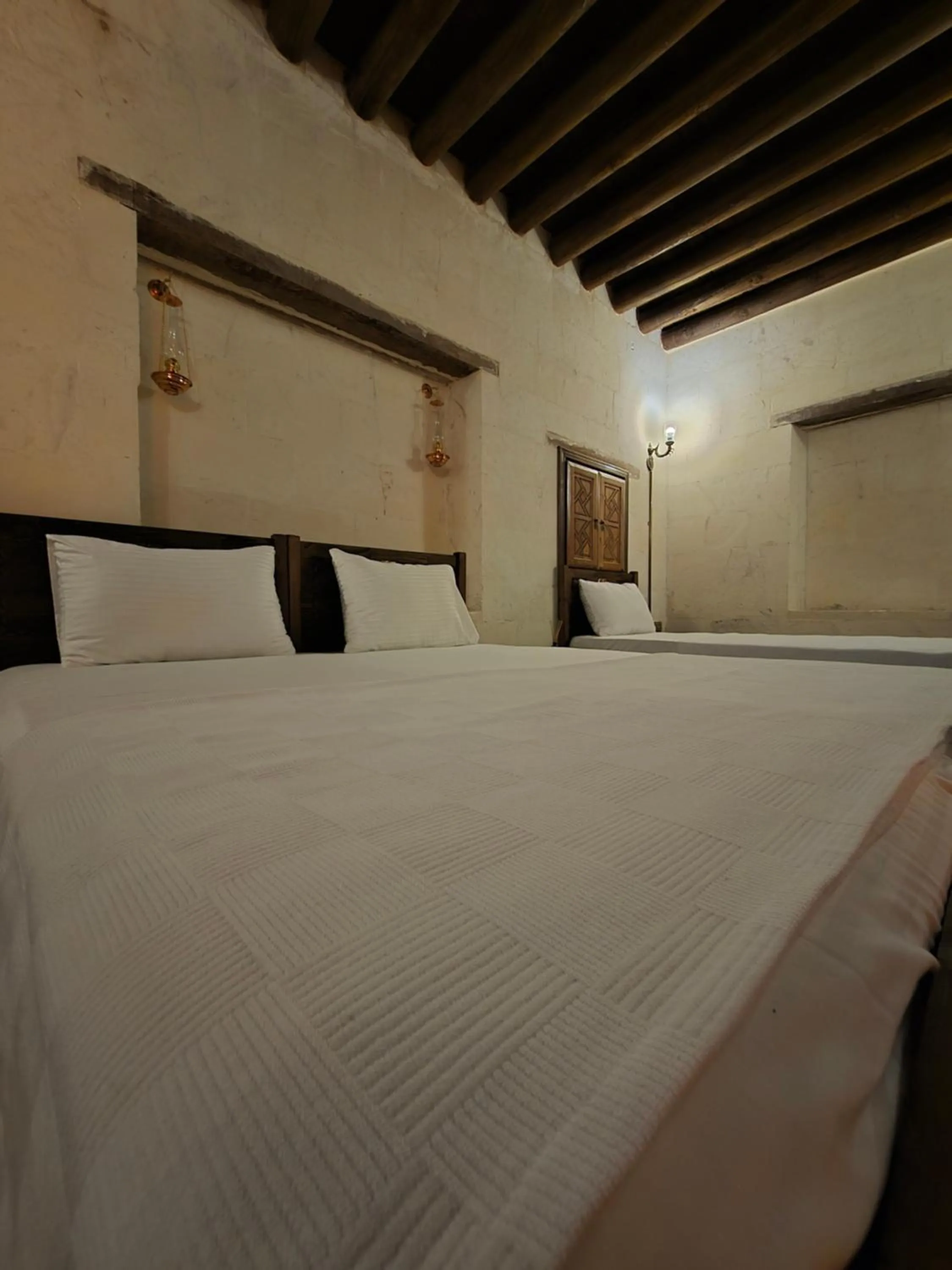 Guests, Bed in ABGAR Otel