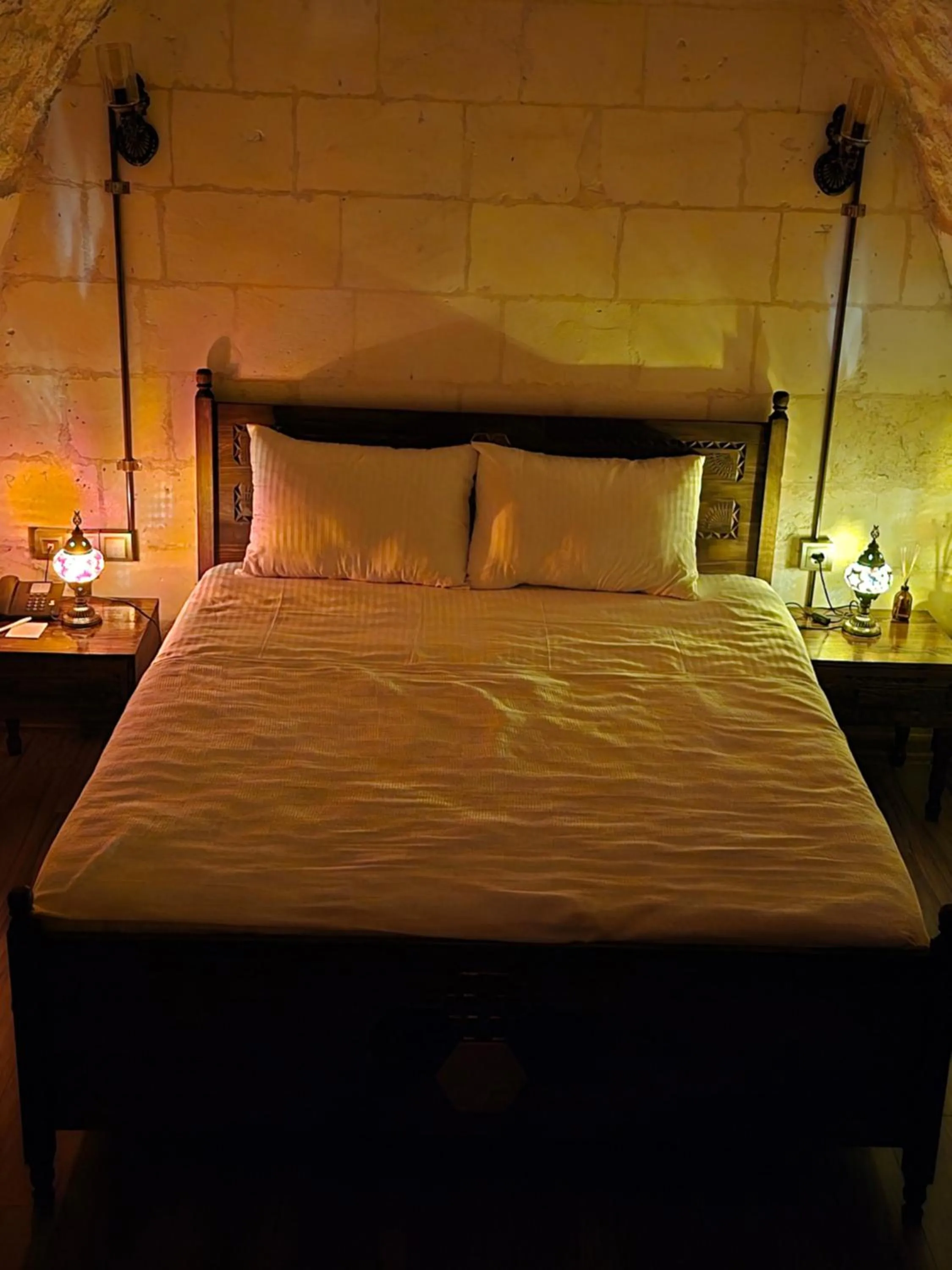 Guests, Bed in ABGAR Otel