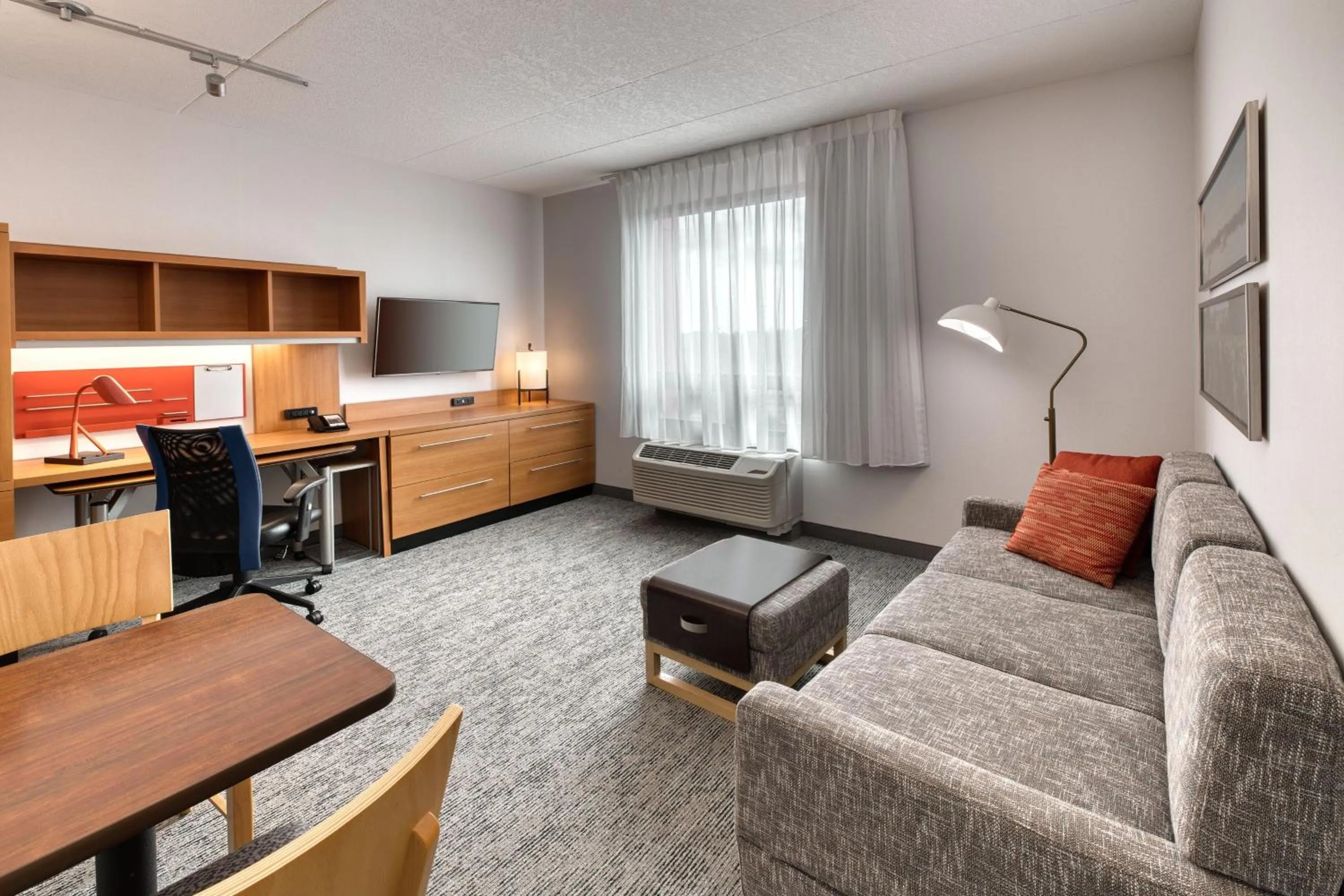 Bedroom in TownePlace Suites by Marriott Belleville