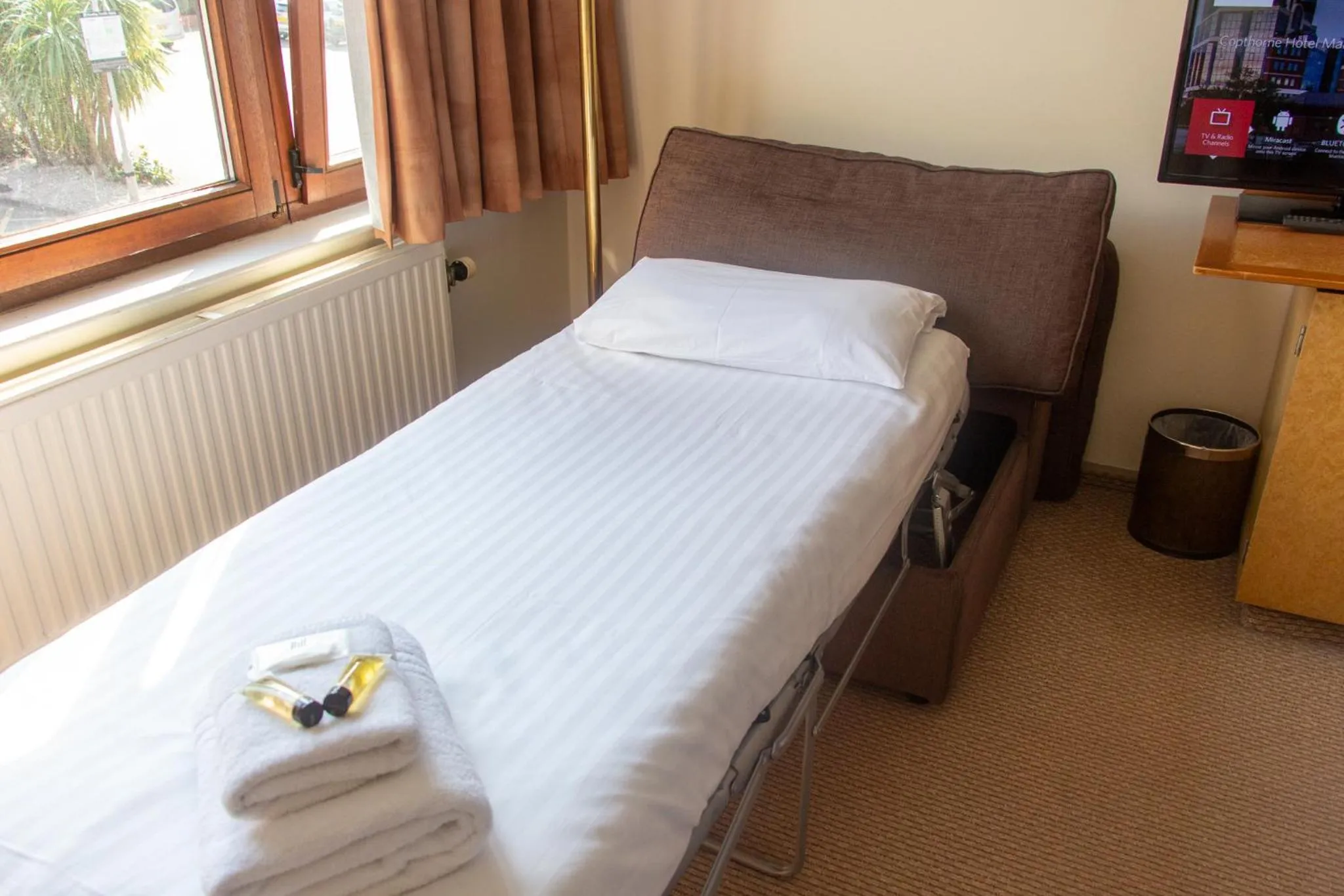 Bedroom, Bed in Copthorne Hotel Manchester Salford Quays