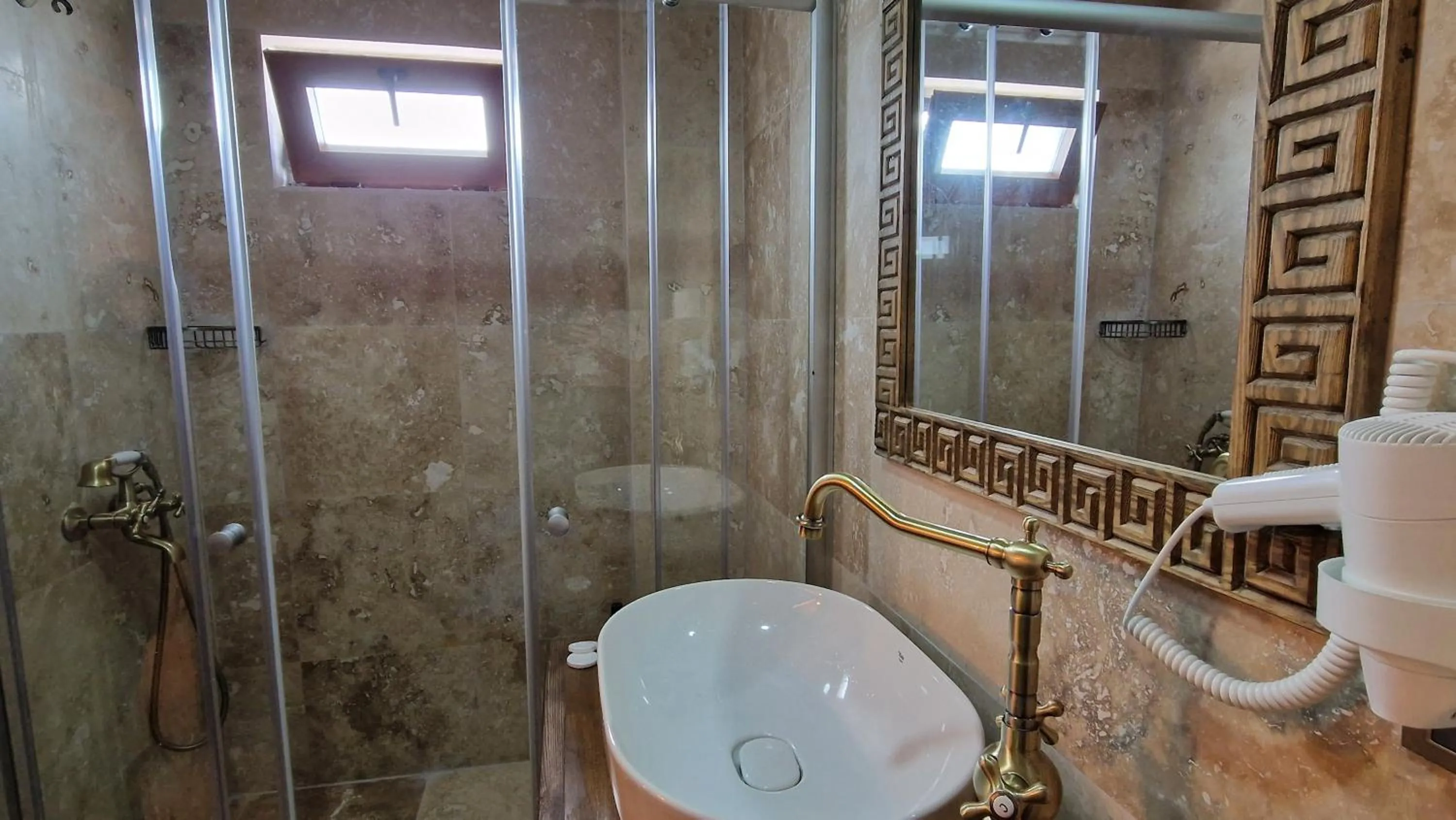 Shower in Elite Rose Cappadocia