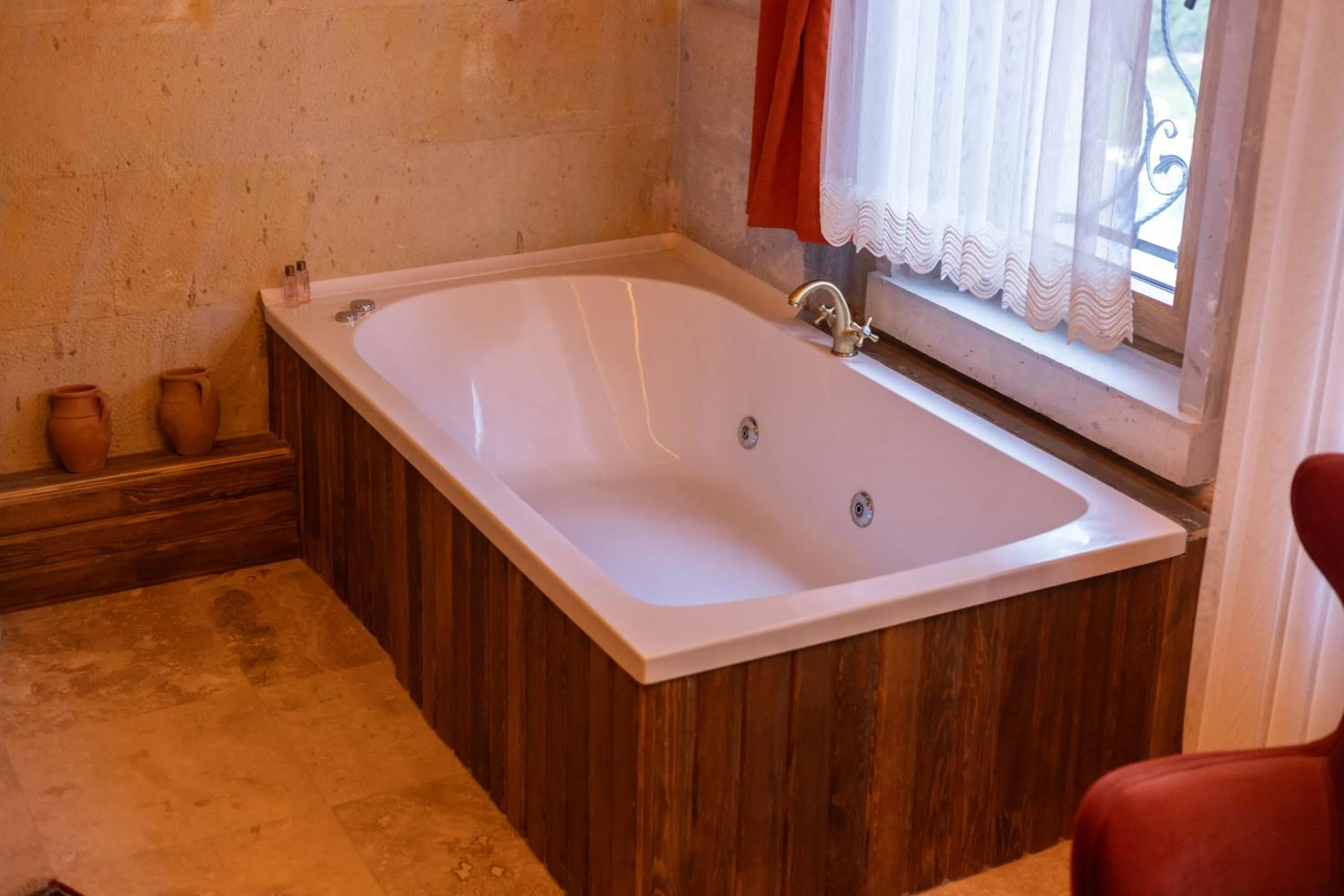 Hot Tub in Elite Rose Cappadocia