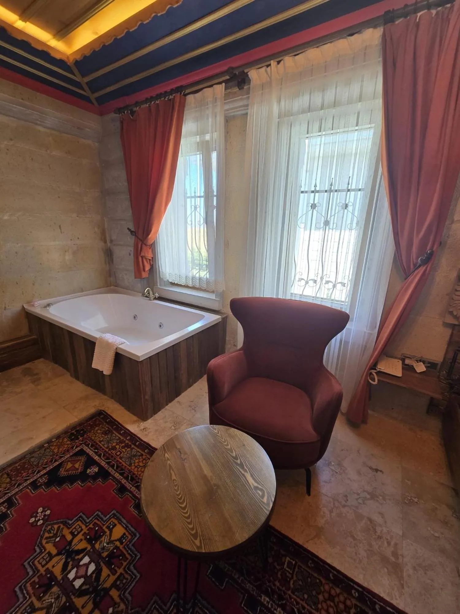 Hot Tub, Bed in Elite Rose Cappadocia