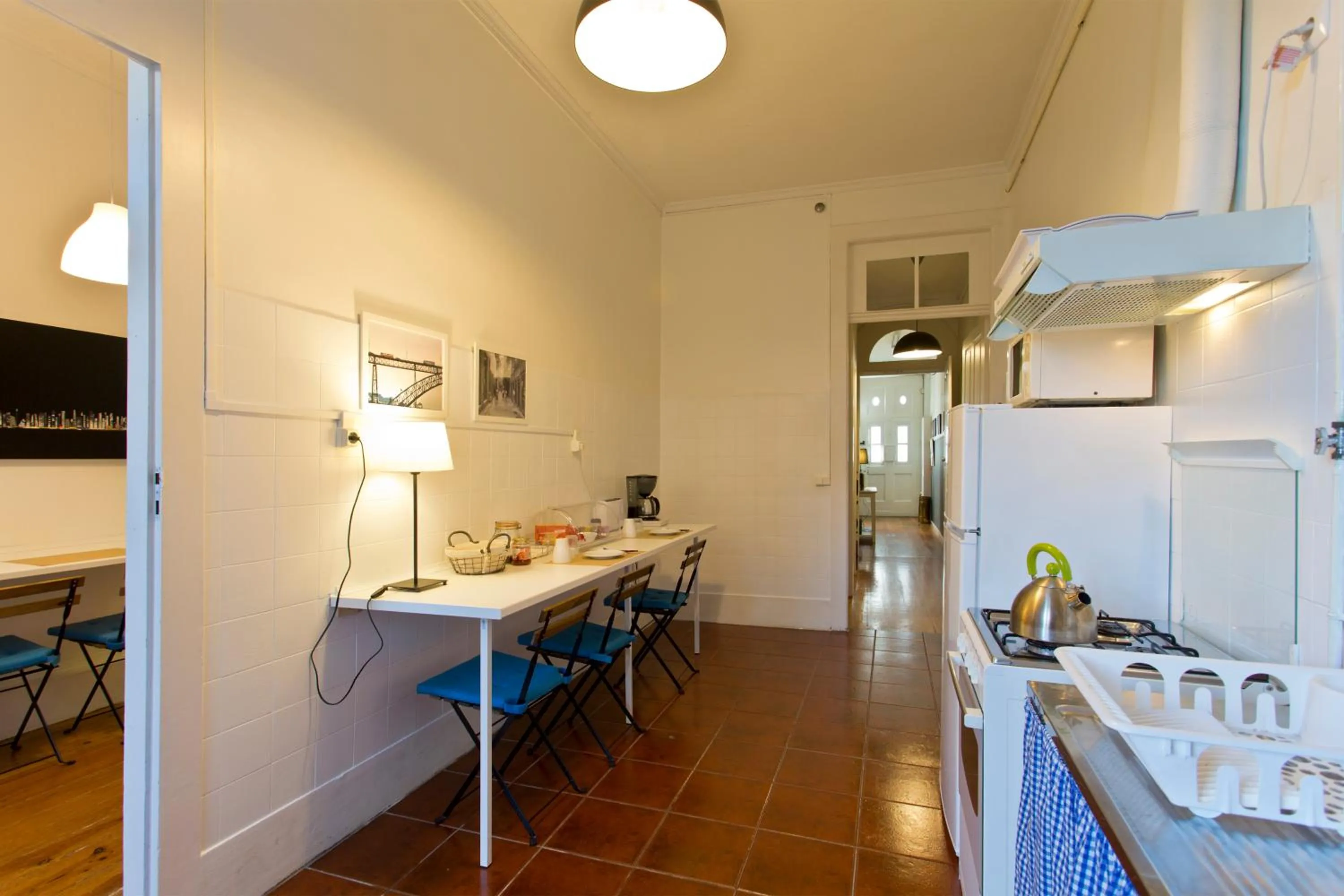 Communal kitchen in Hostel Alegria
