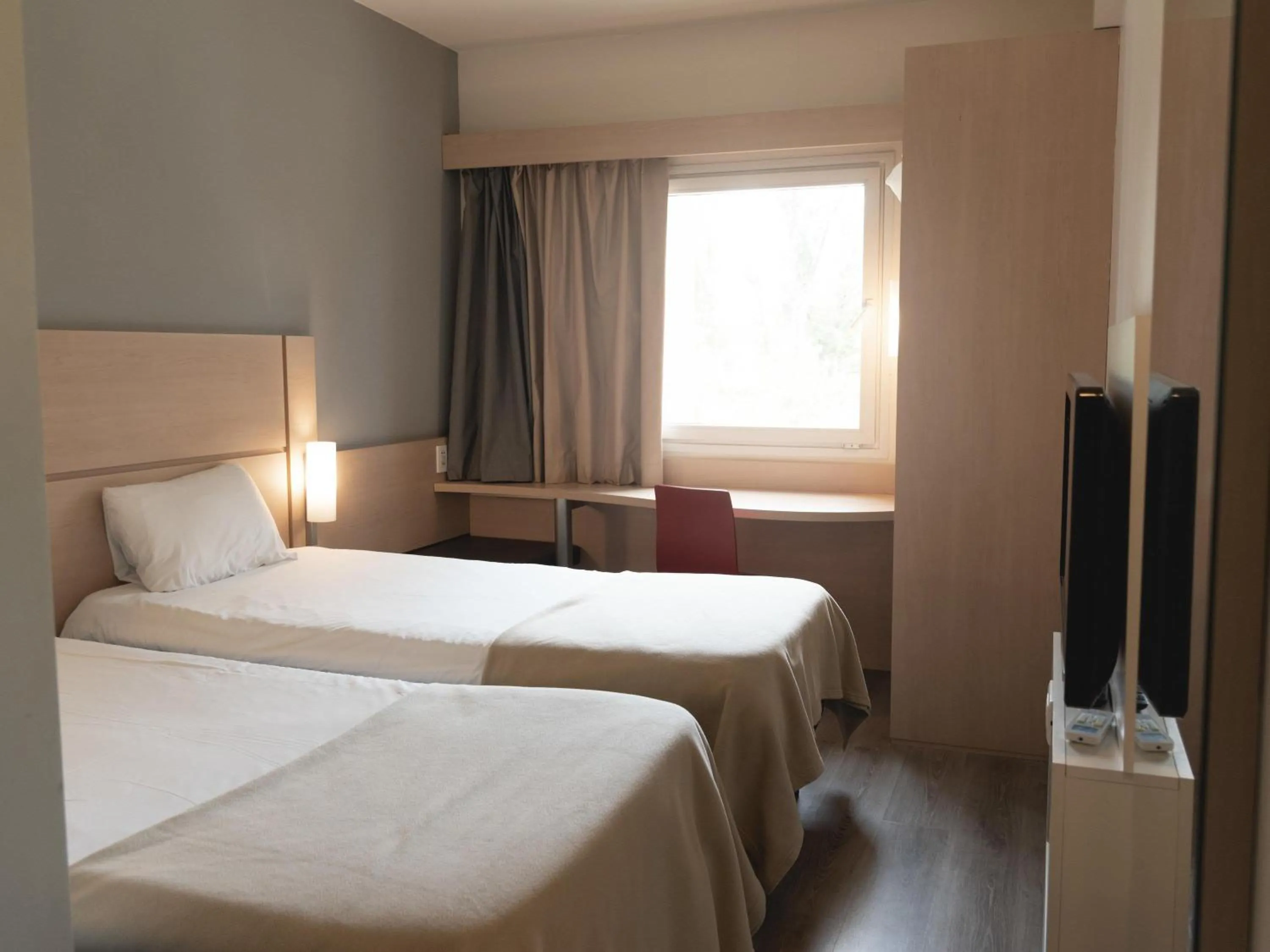 Bedroom, Bed in ibis Pilar