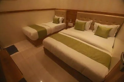 Bed in Hotel Al Madina palace