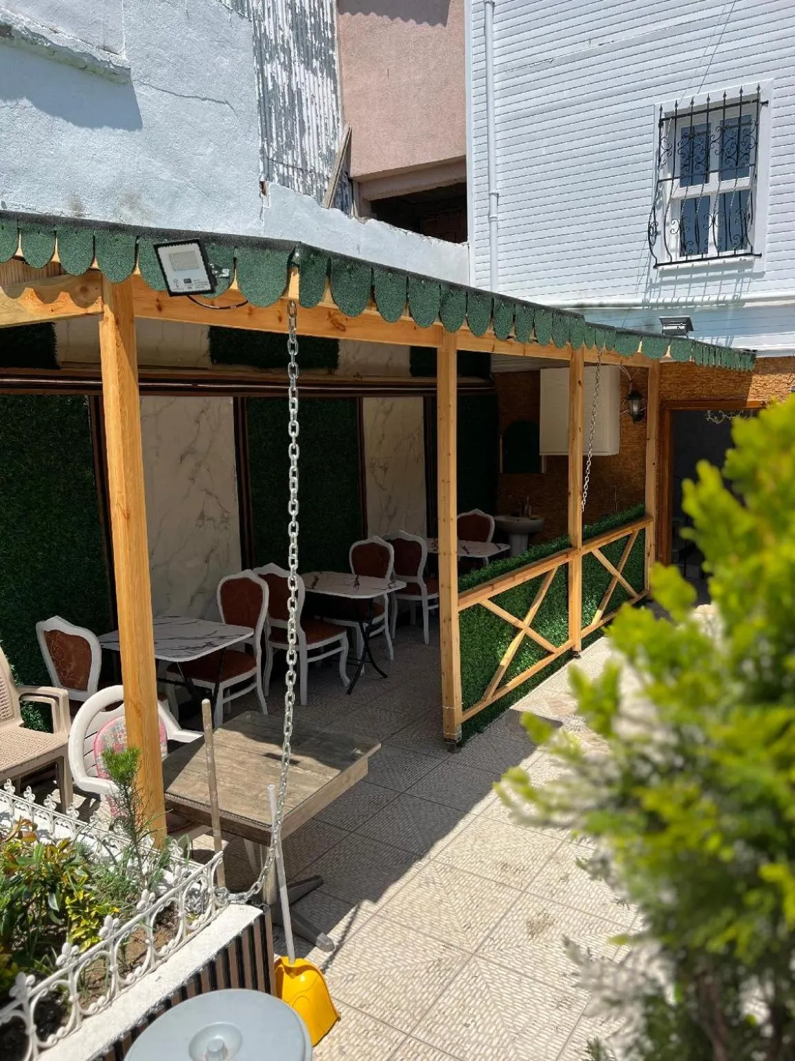 Patio in Mihri Hatun Suit Otel