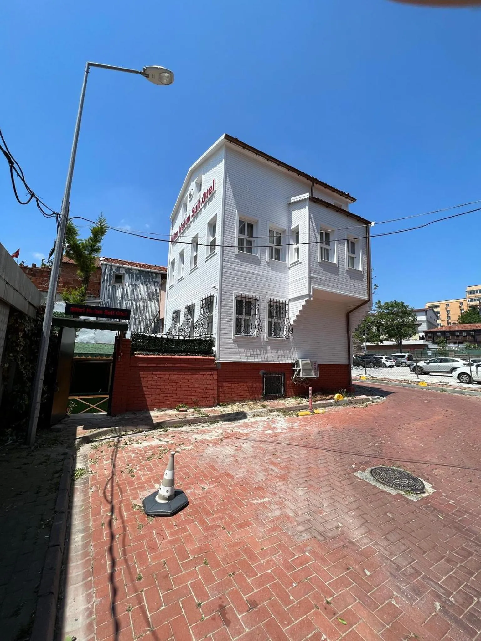 Property building in Mihri Hatun Suit Otel