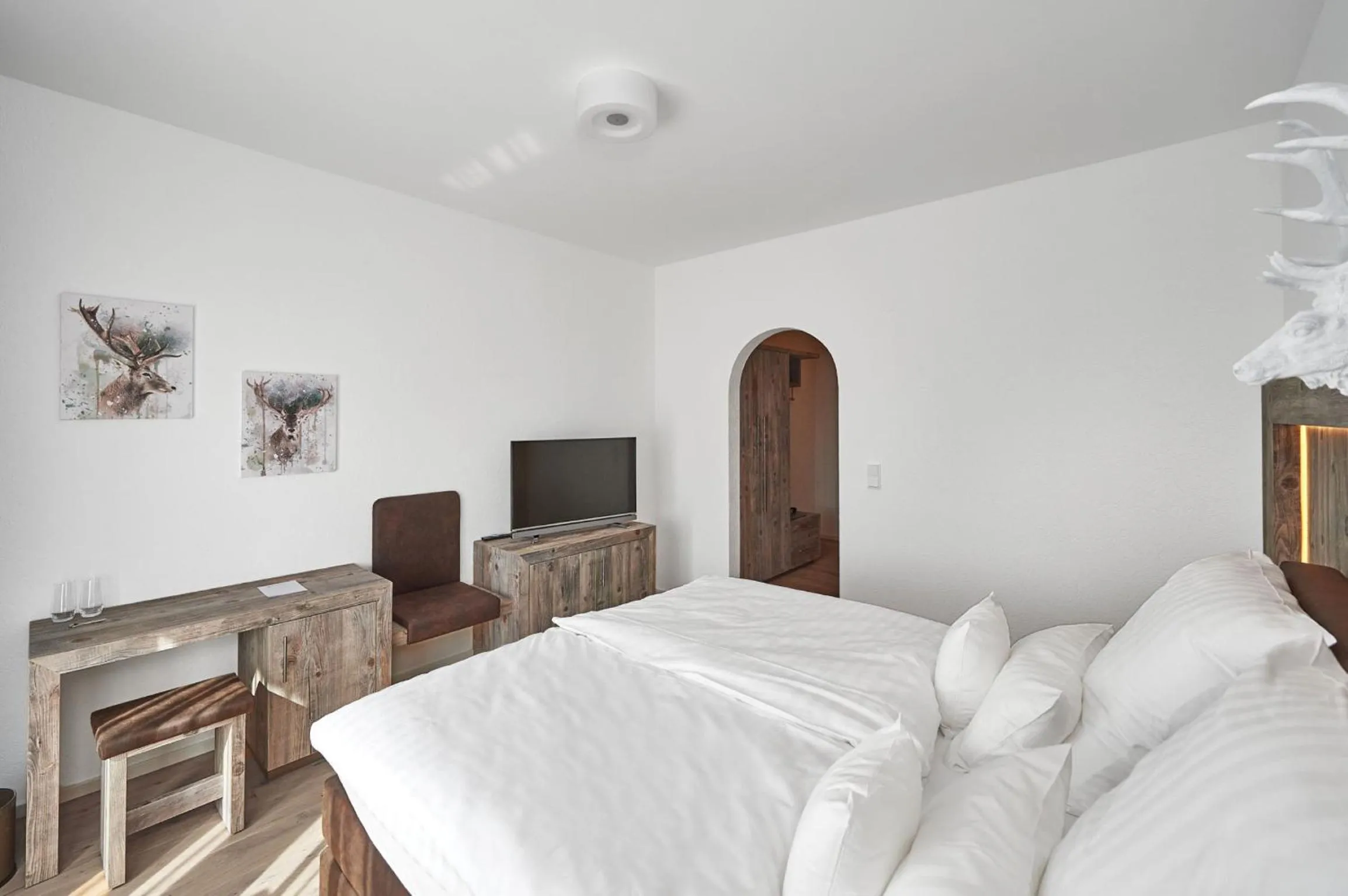 Photo of the whole room, Bed in Hotel ZUM STERNENHOF