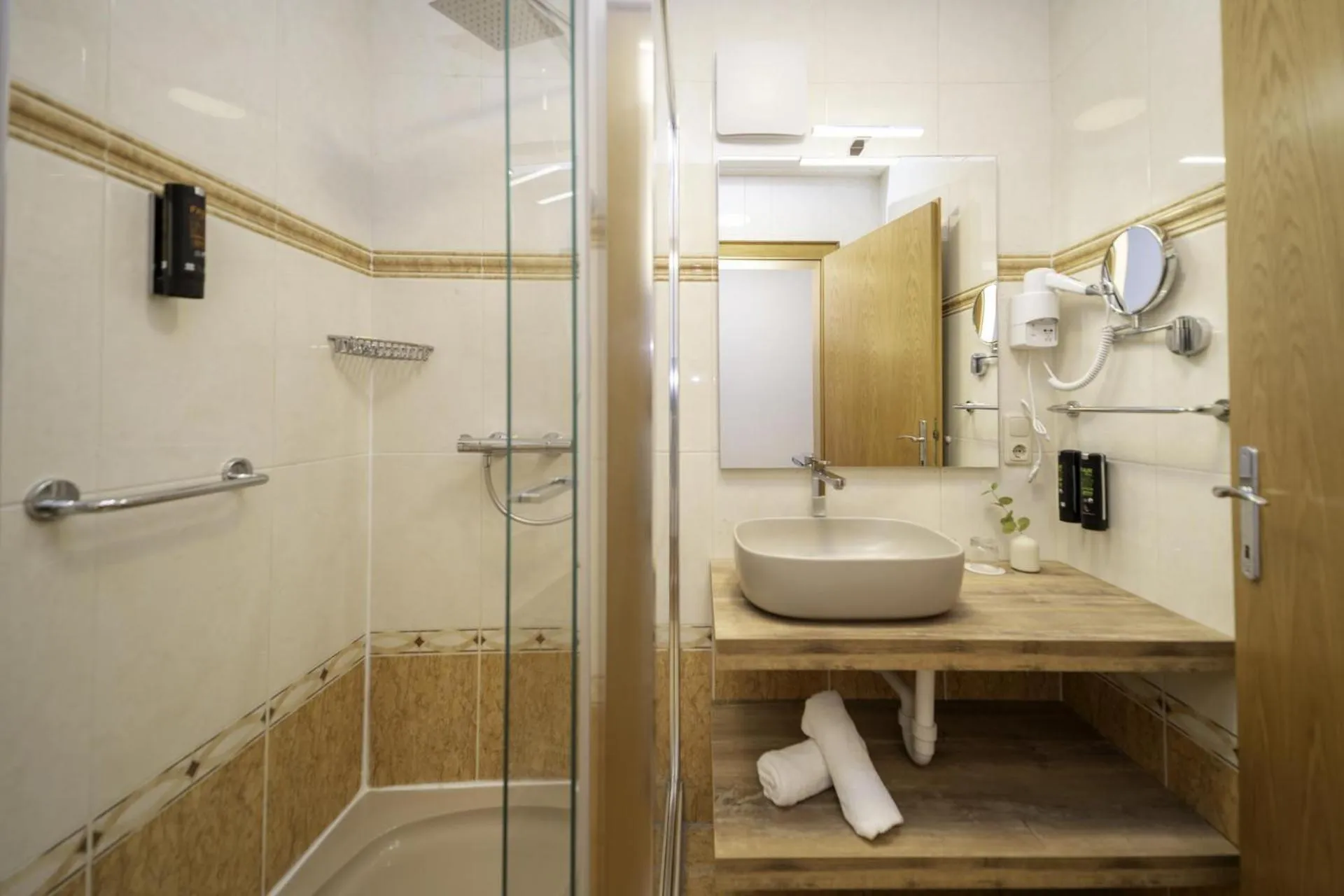 Shower in Hotel ZUM STERNENHOF